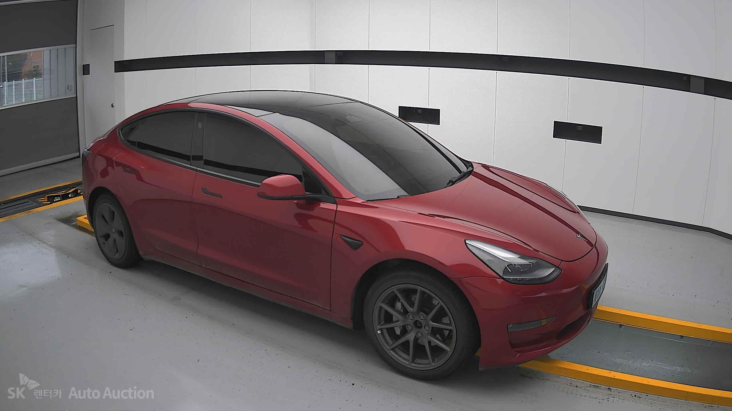 2022 - tesla model 3