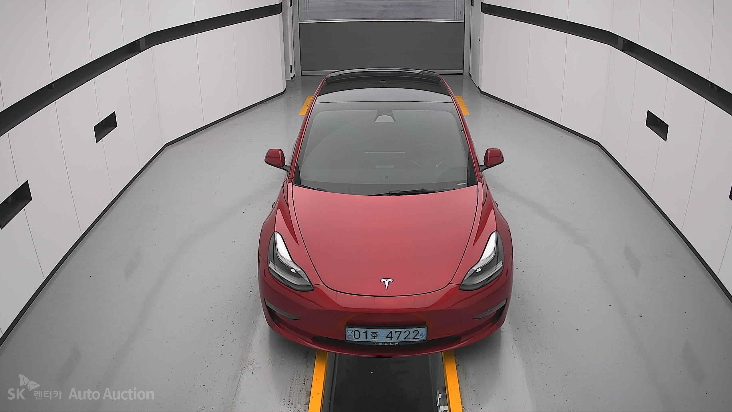 2022 - tesla model 3