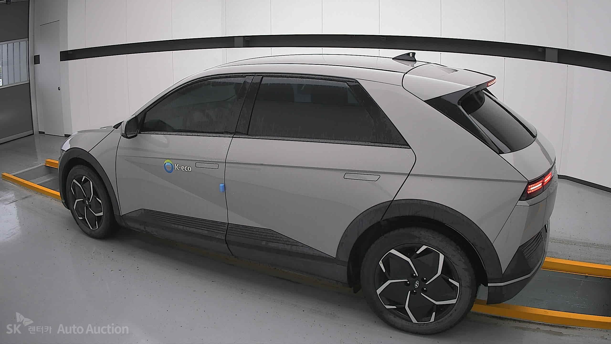 2022 - hyundai ioniq