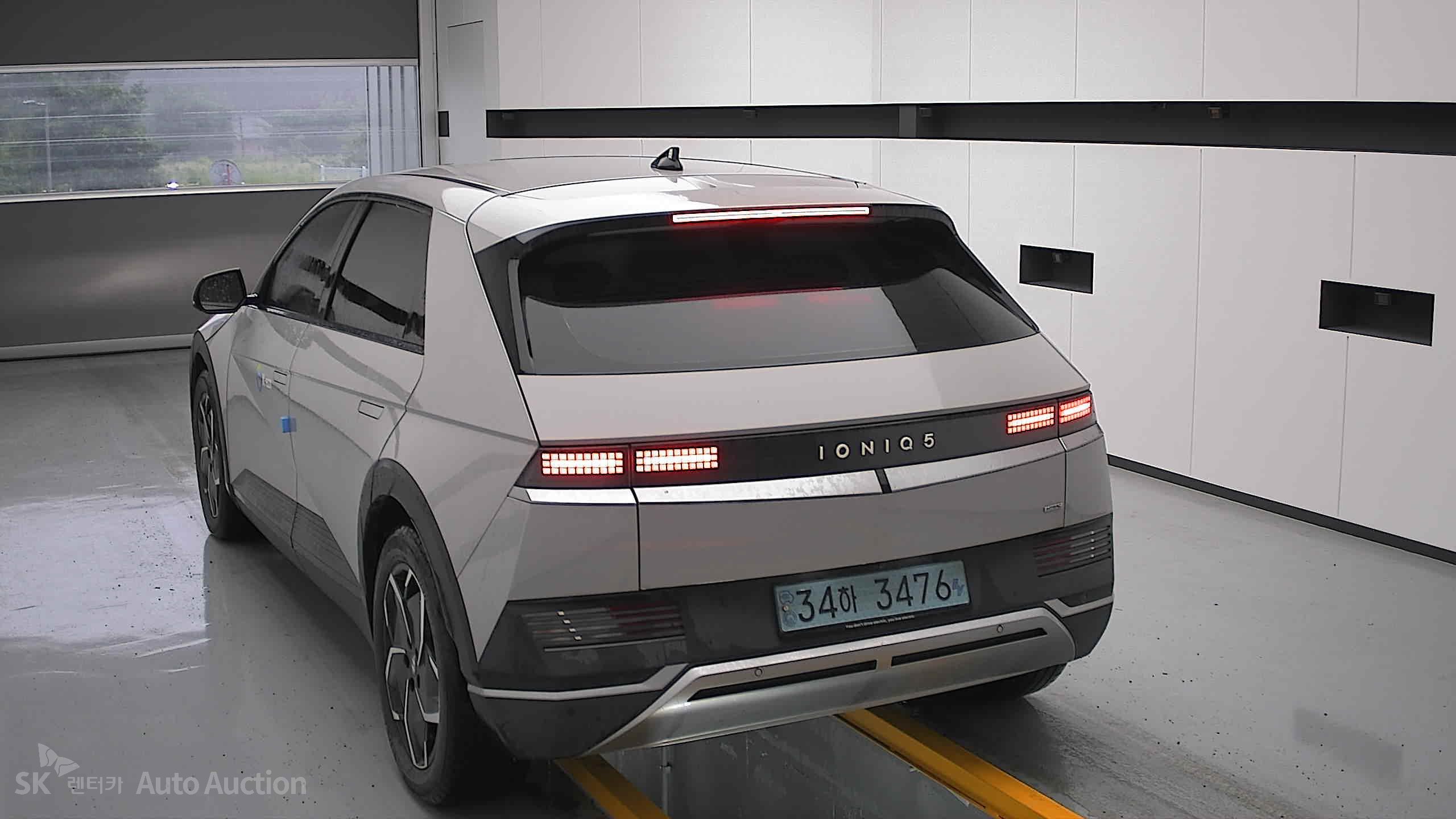 2022 - hyundai ioniq