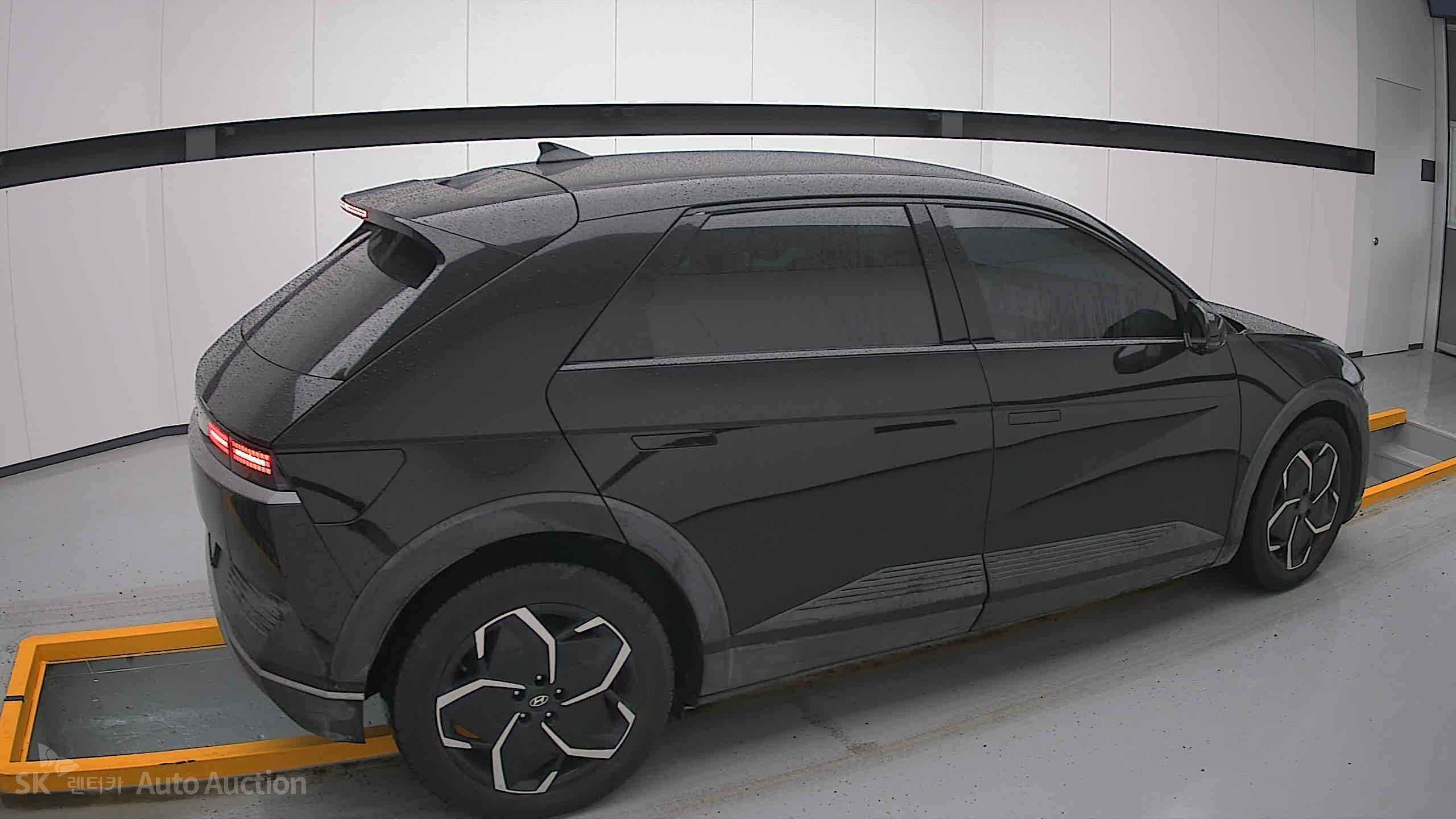 2022 - hyundai ioniq