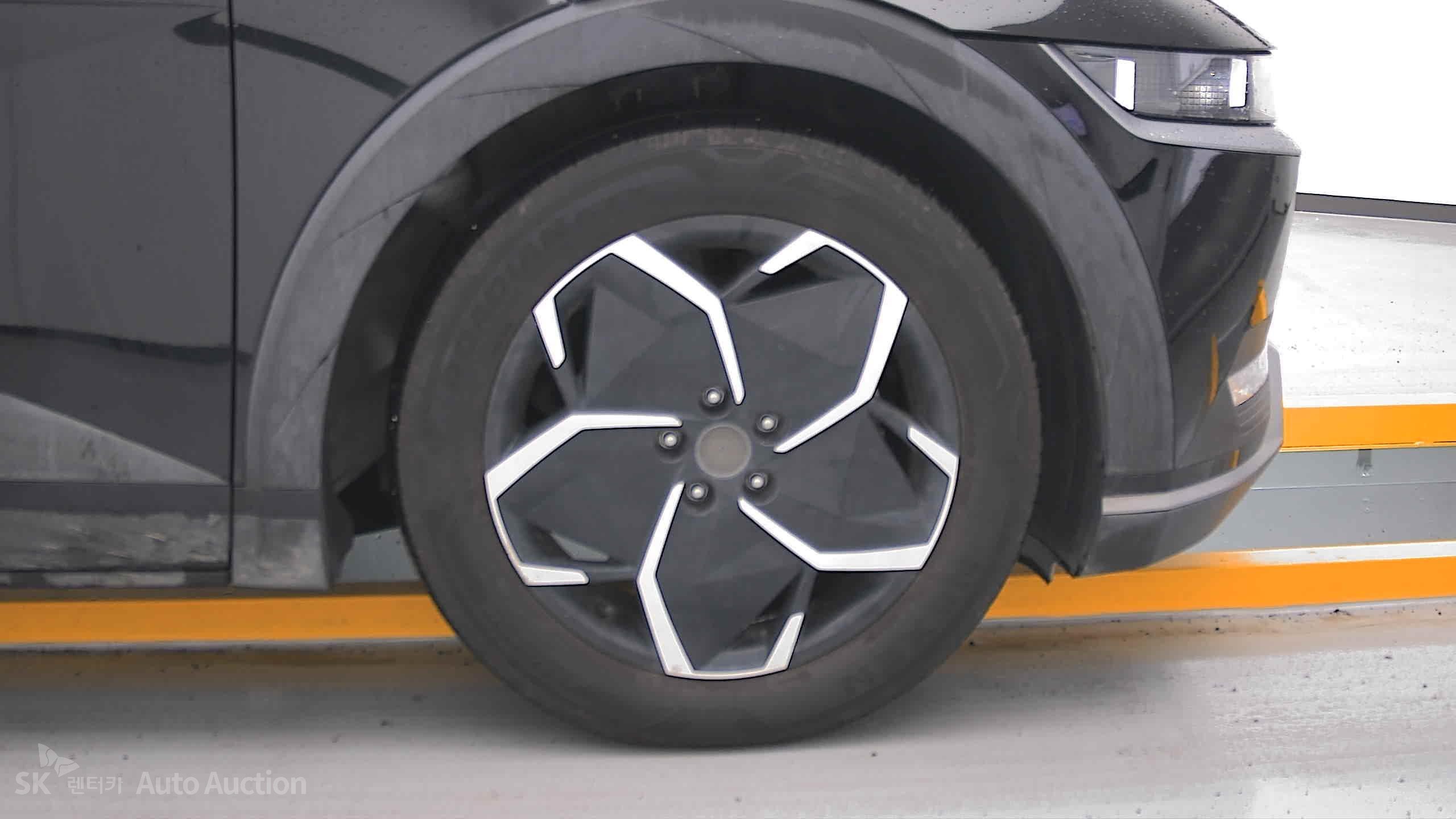 2022 - hyundai ioniq