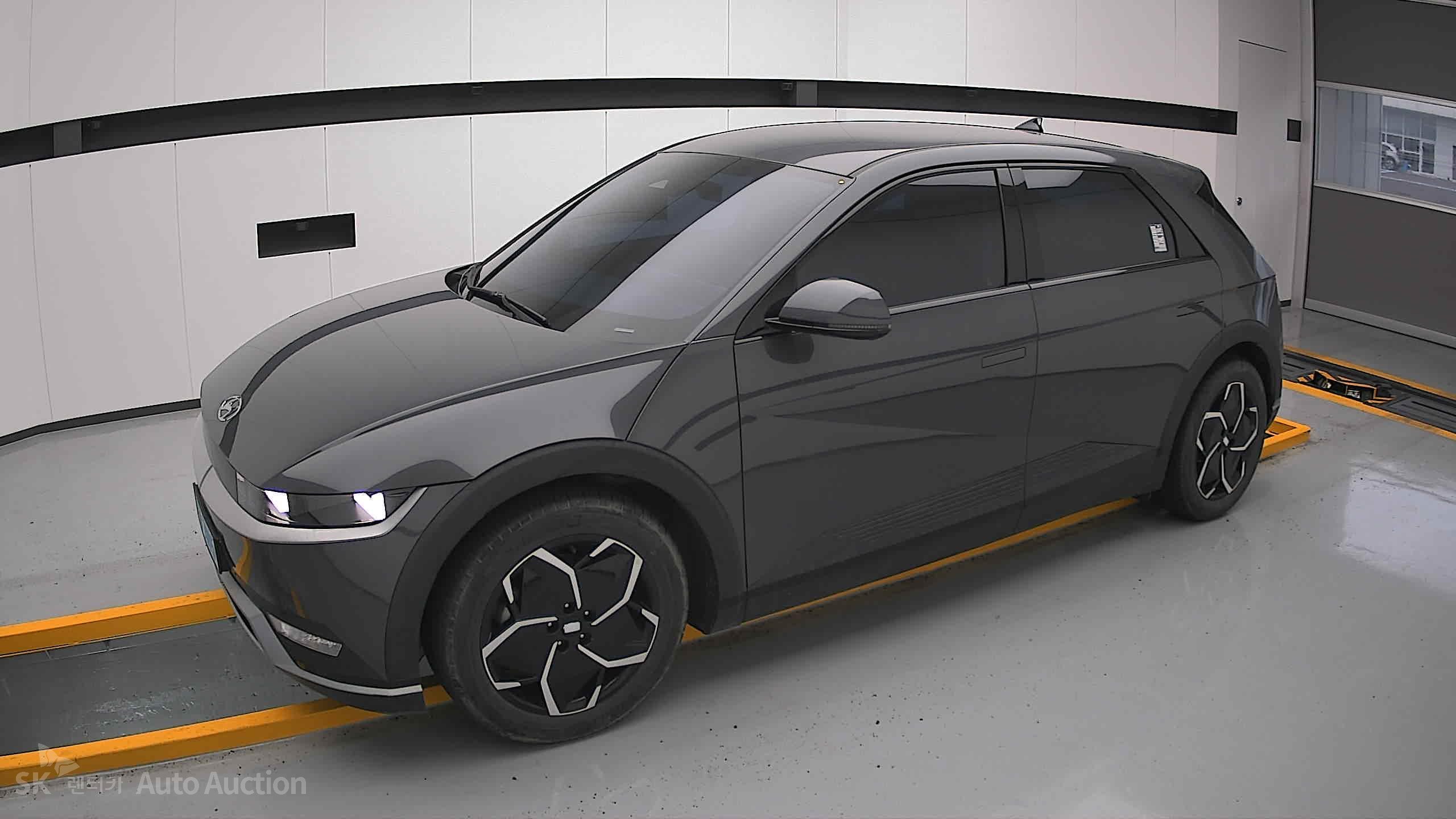 2023 - hyundai ioniq