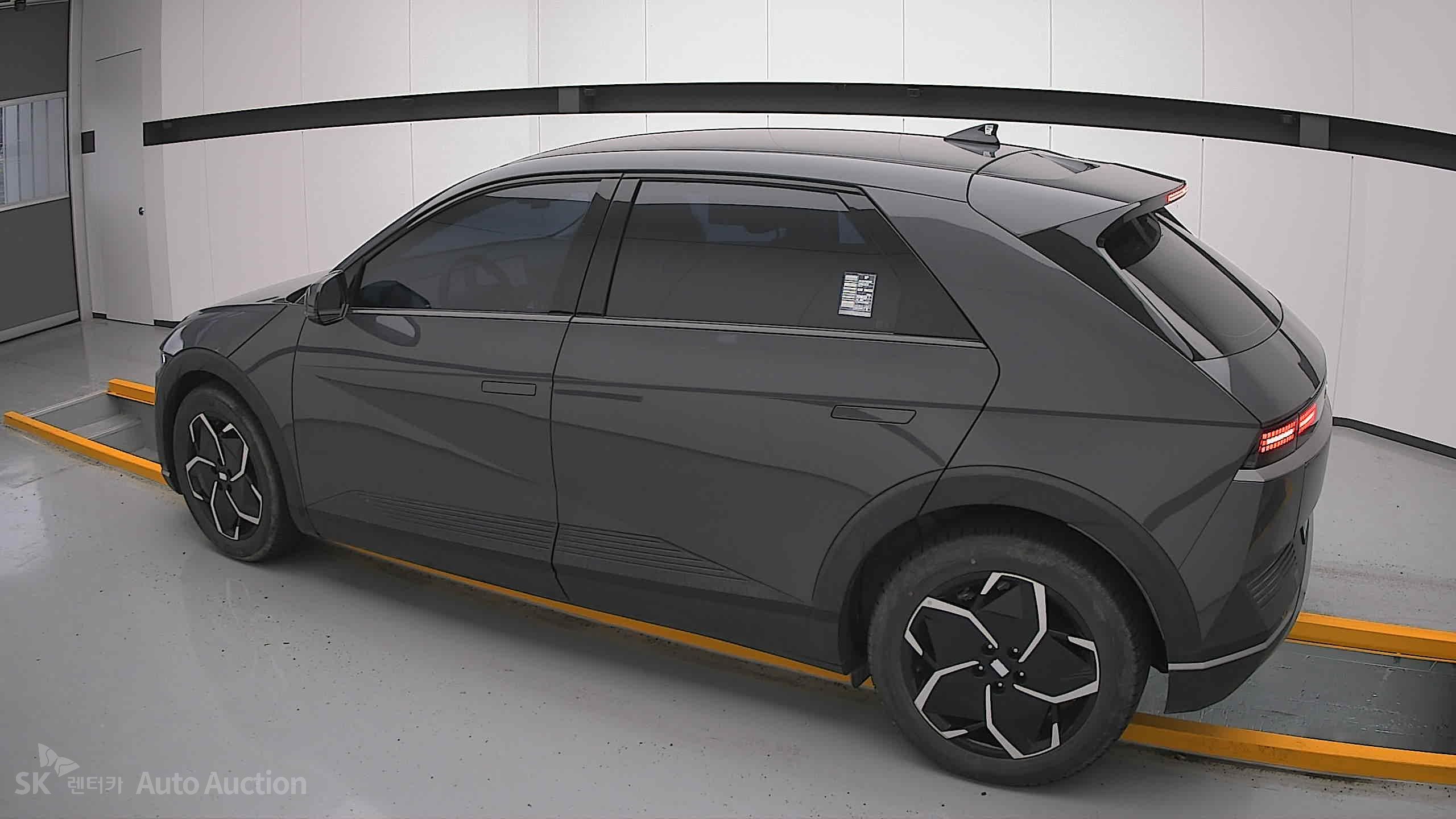 2023 - hyundai ioniq