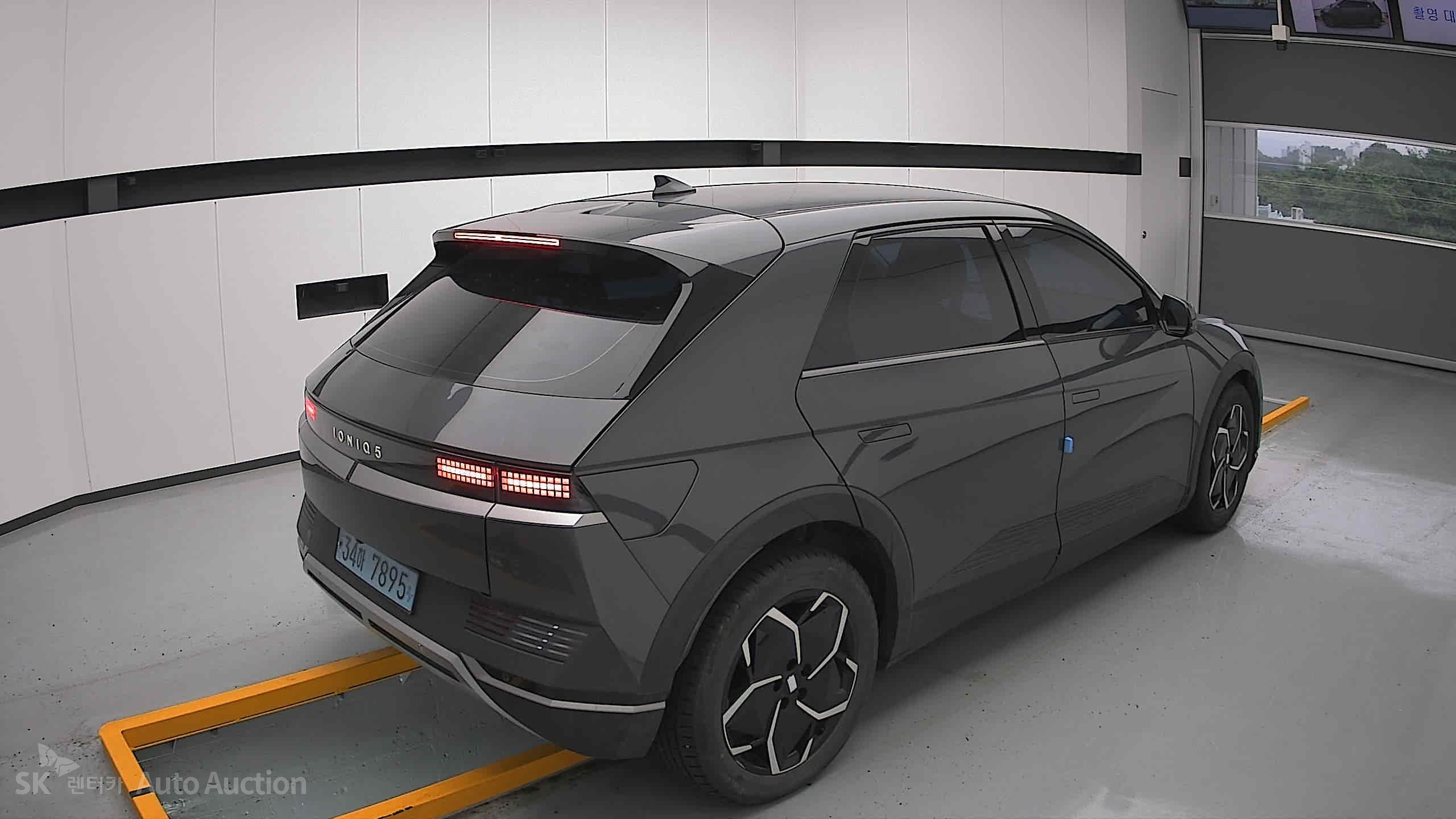 2023 - hyundai ioniq