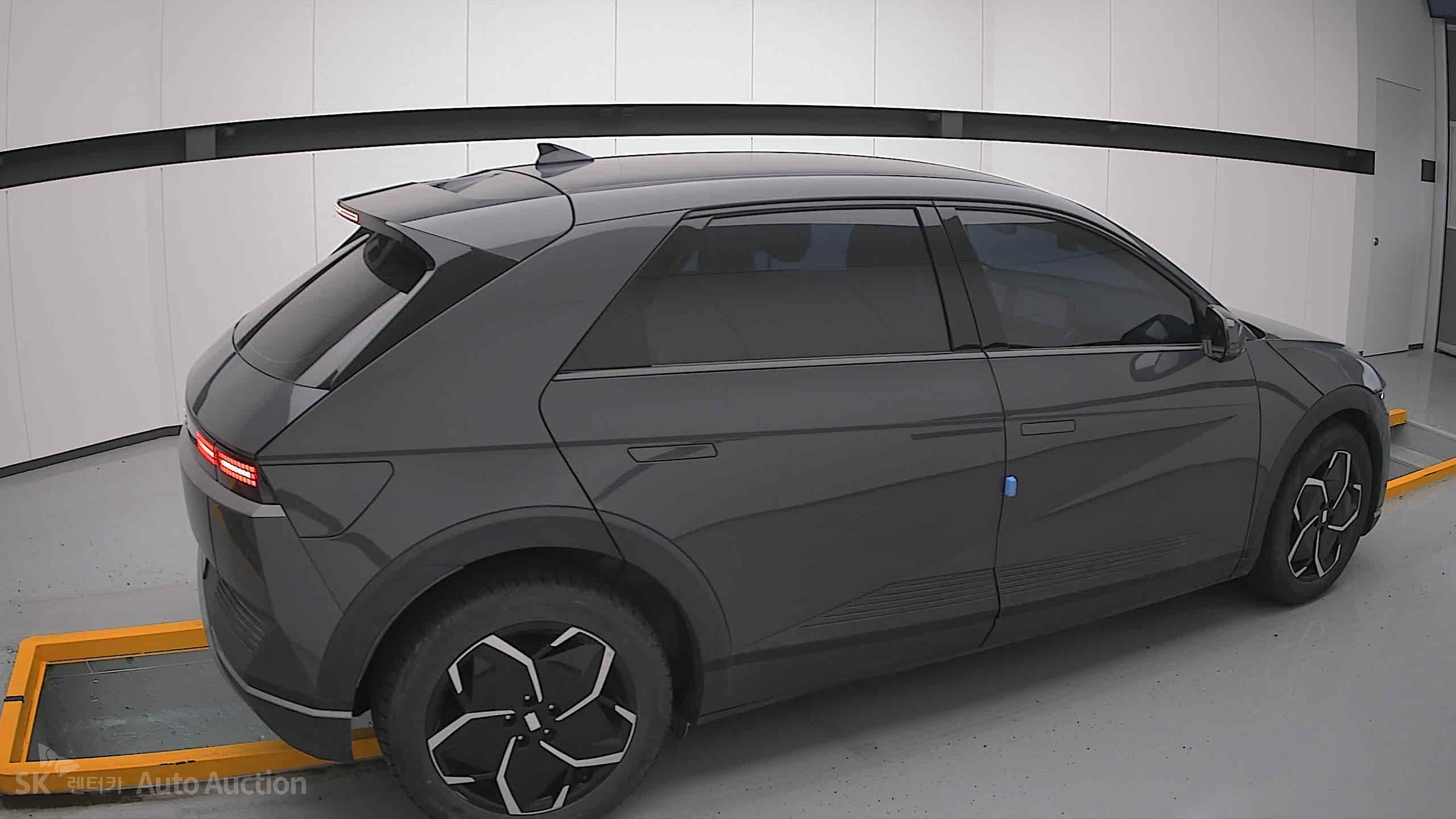 2023 - hyundai ioniq