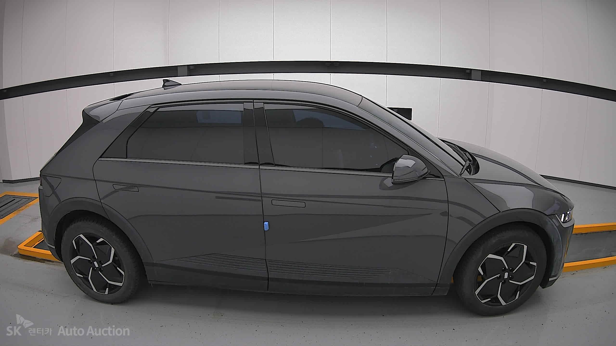 2023 - hyundai ioniq