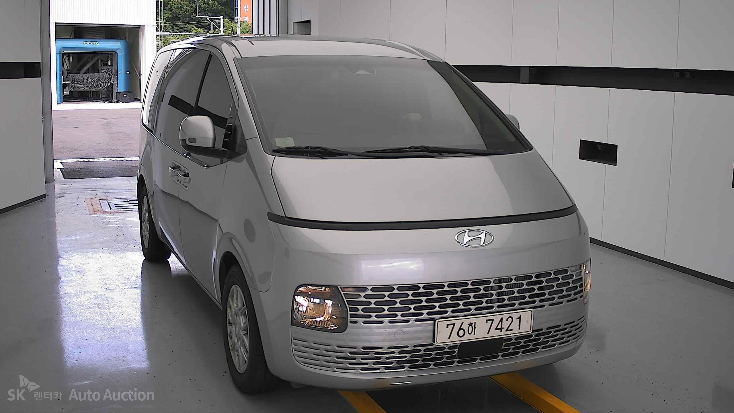 2022 - hyundai staria