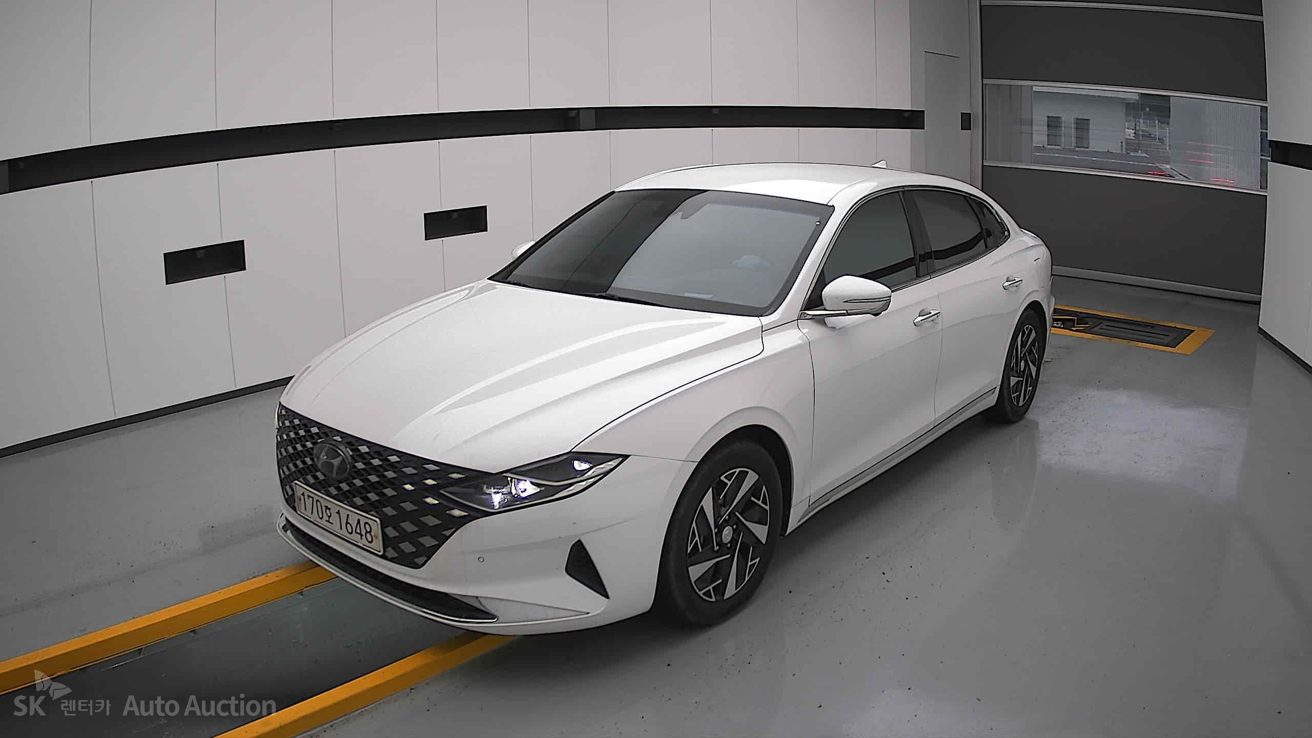 2022 - hyundai grandeur