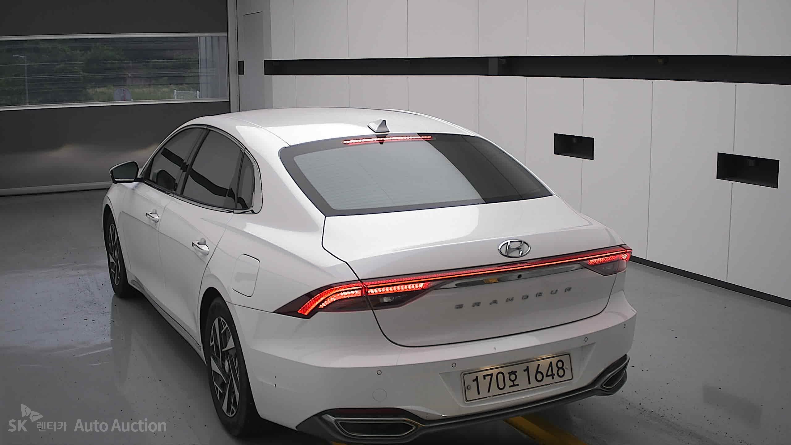 2022 - hyundai grandeur
