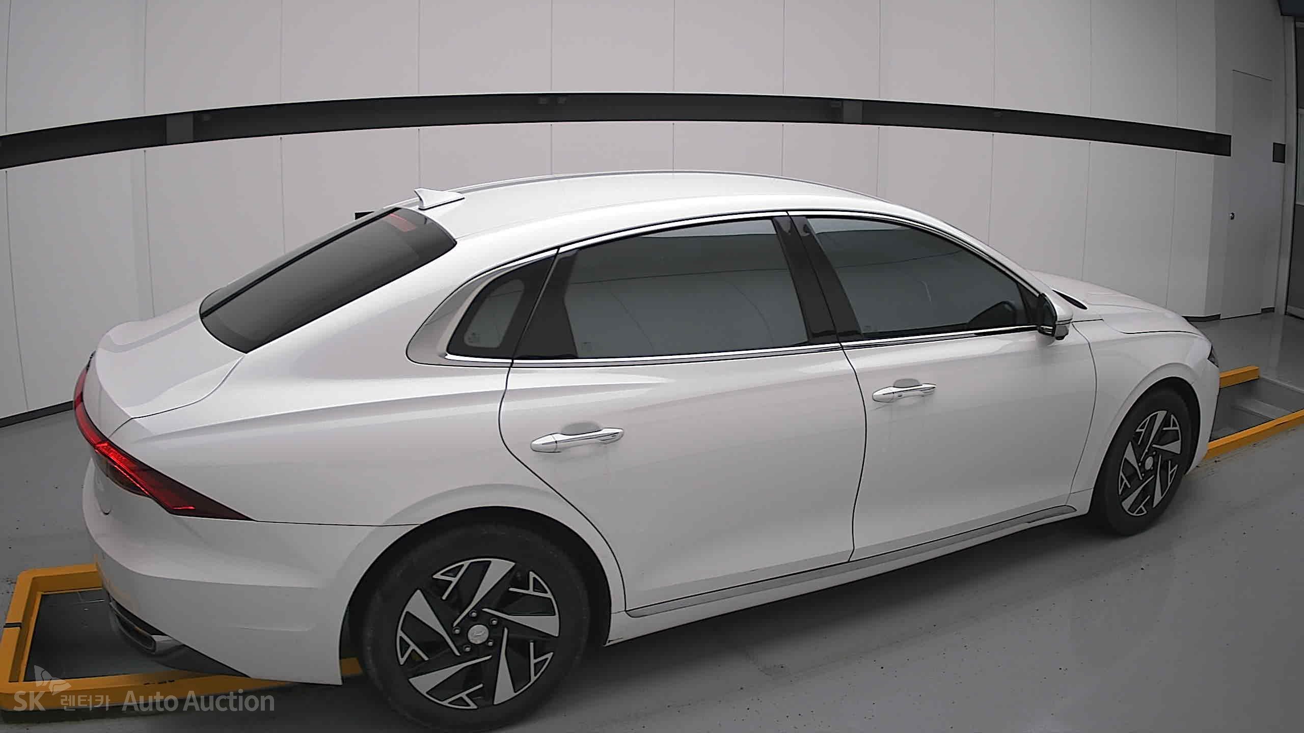 2022 - hyundai grandeur