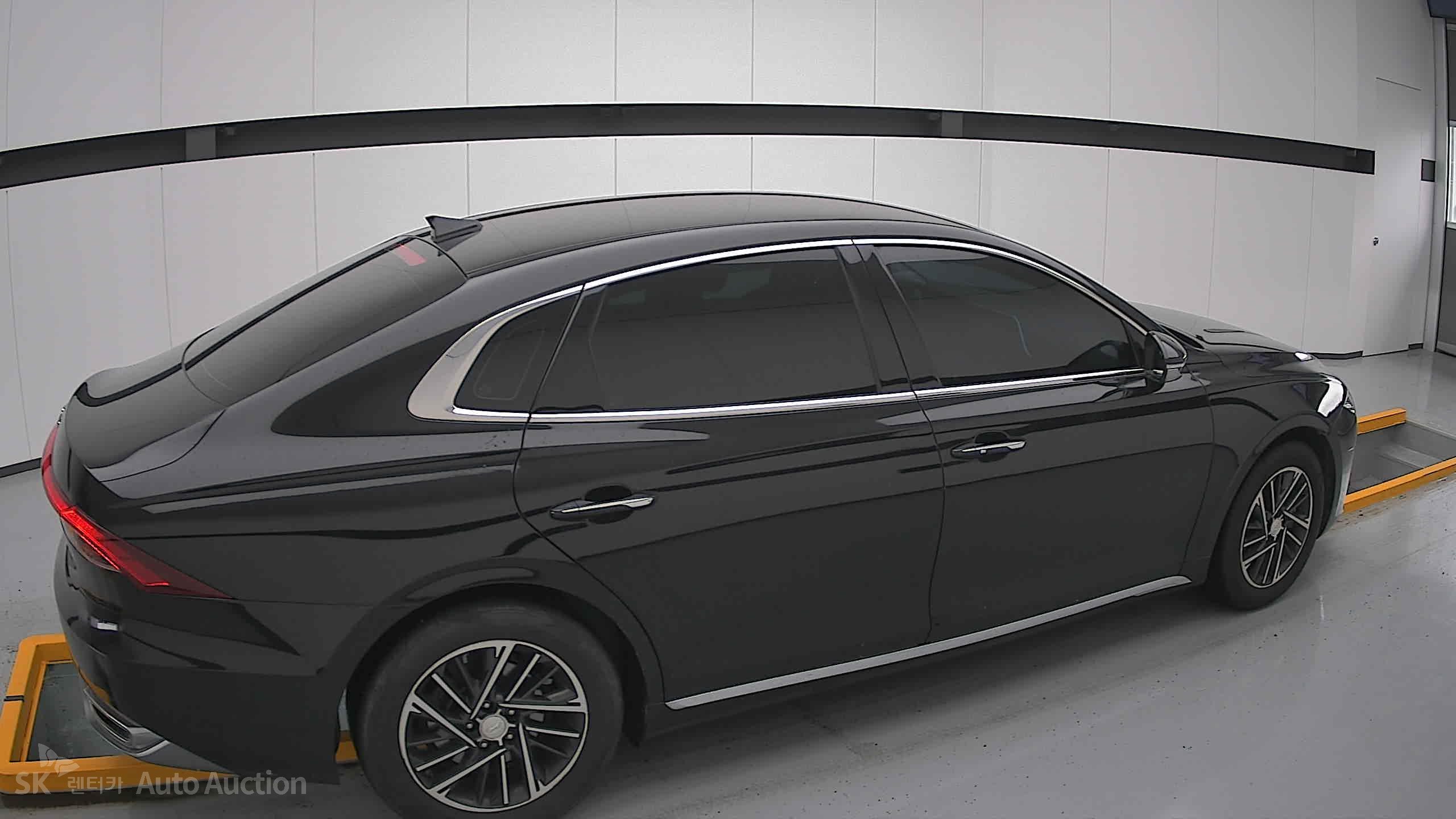 2022 - hyundai grandeur