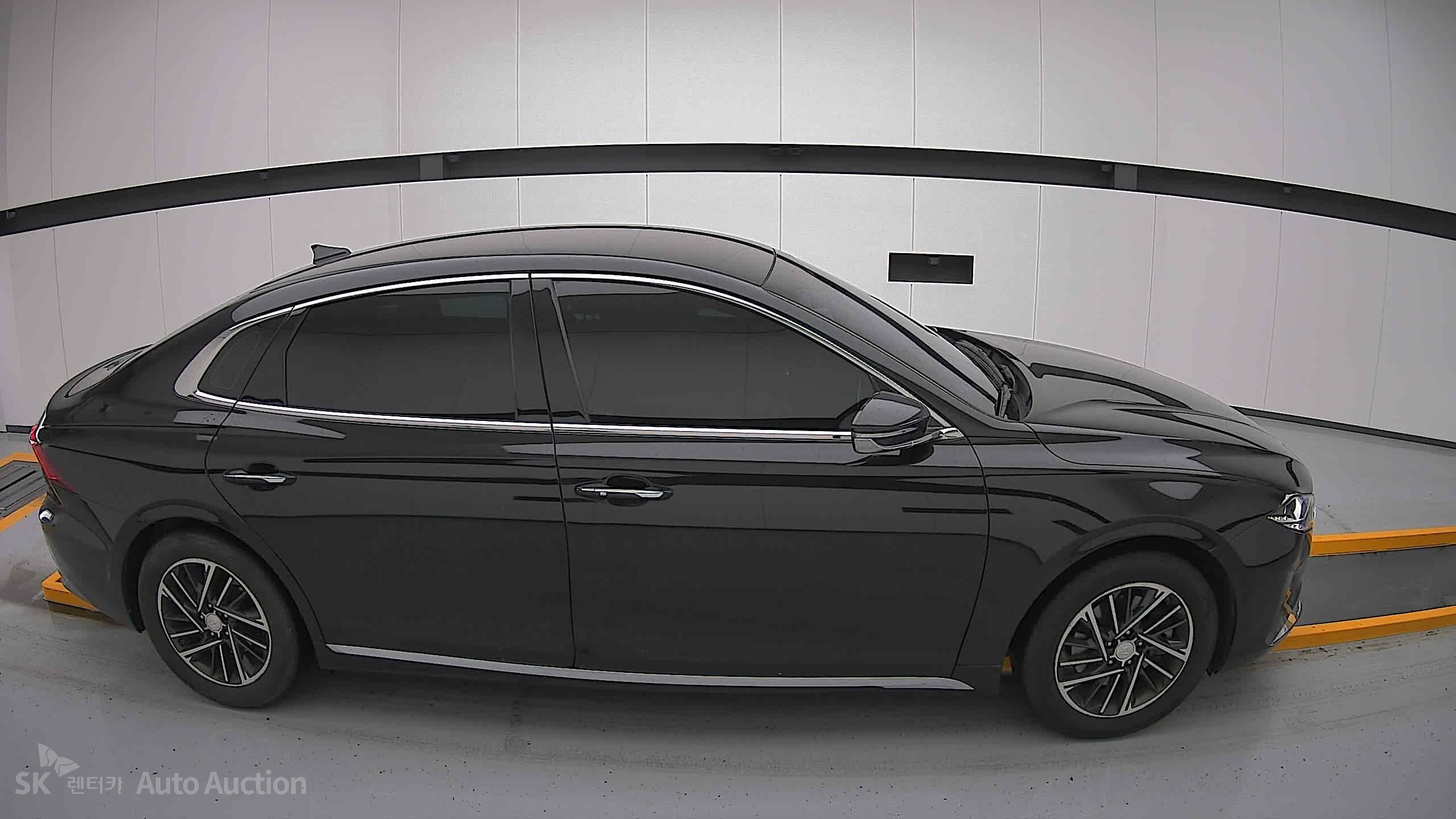 2022 - hyundai grandeur