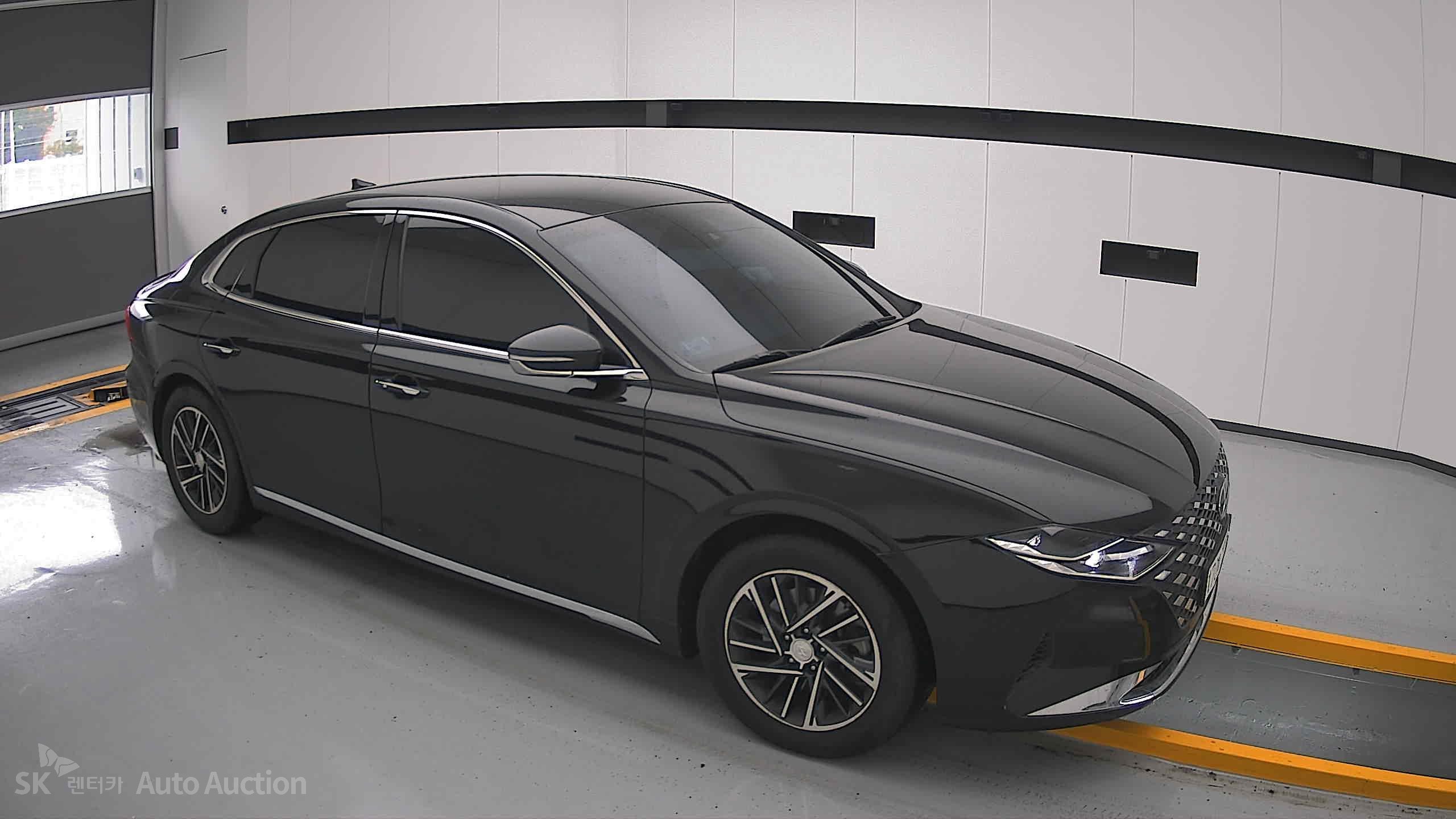 2022 - hyundai grandeur