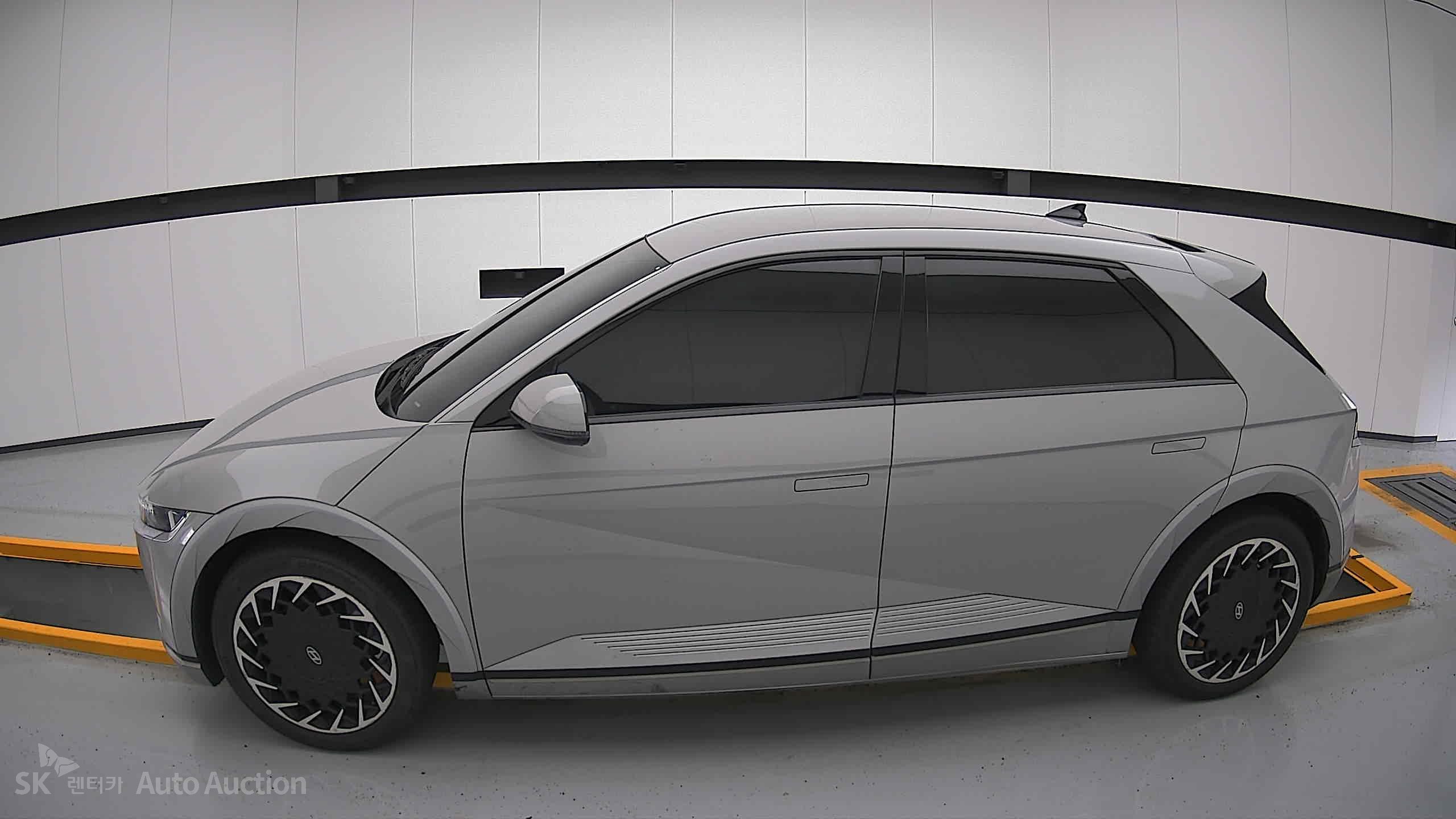 2022 - hyundai ioniq