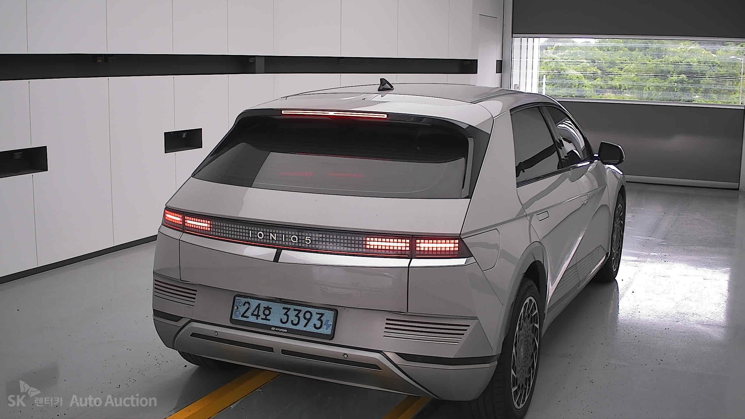 2022 - hyundai ioniq