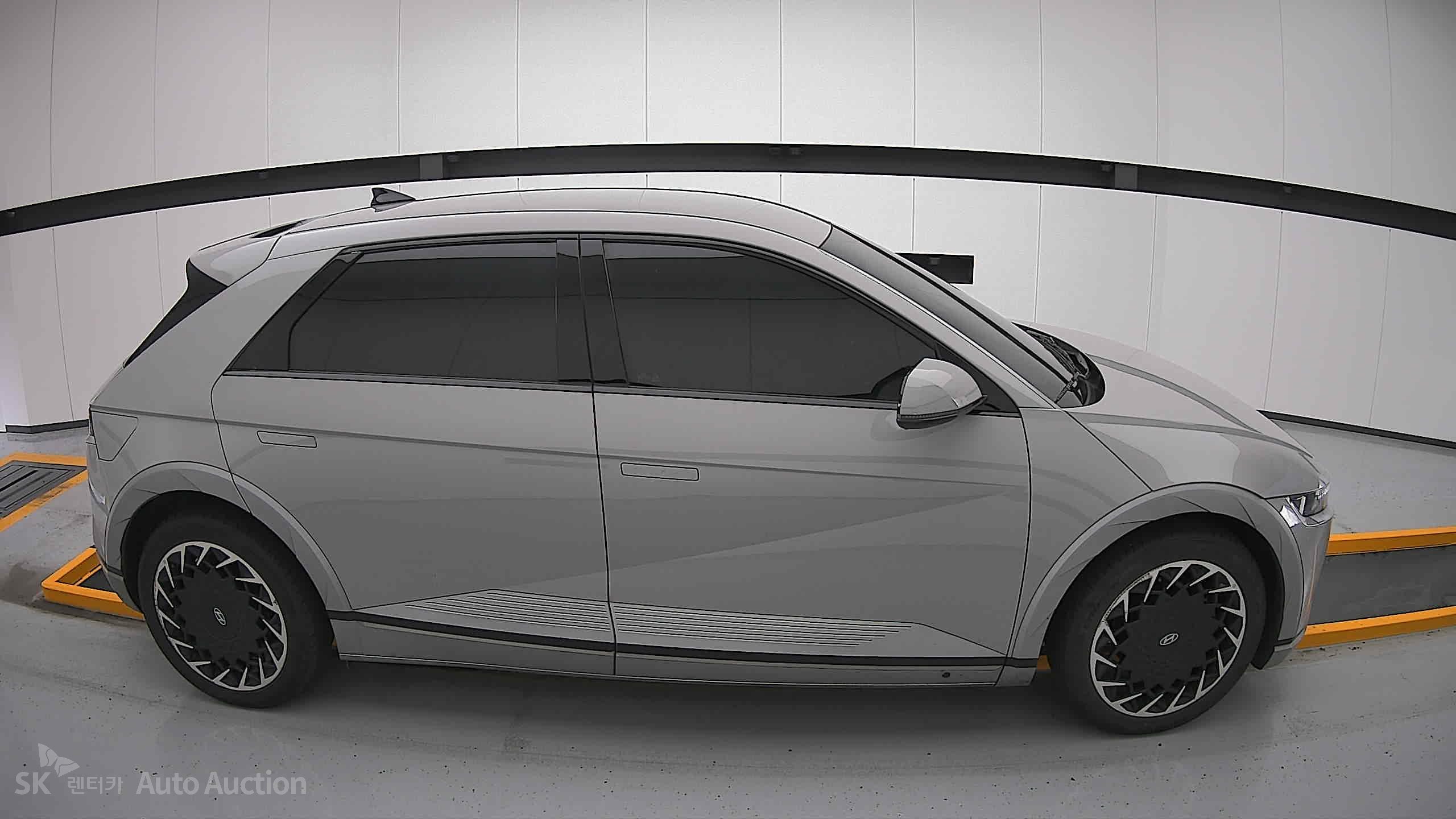2022 - hyundai ioniq