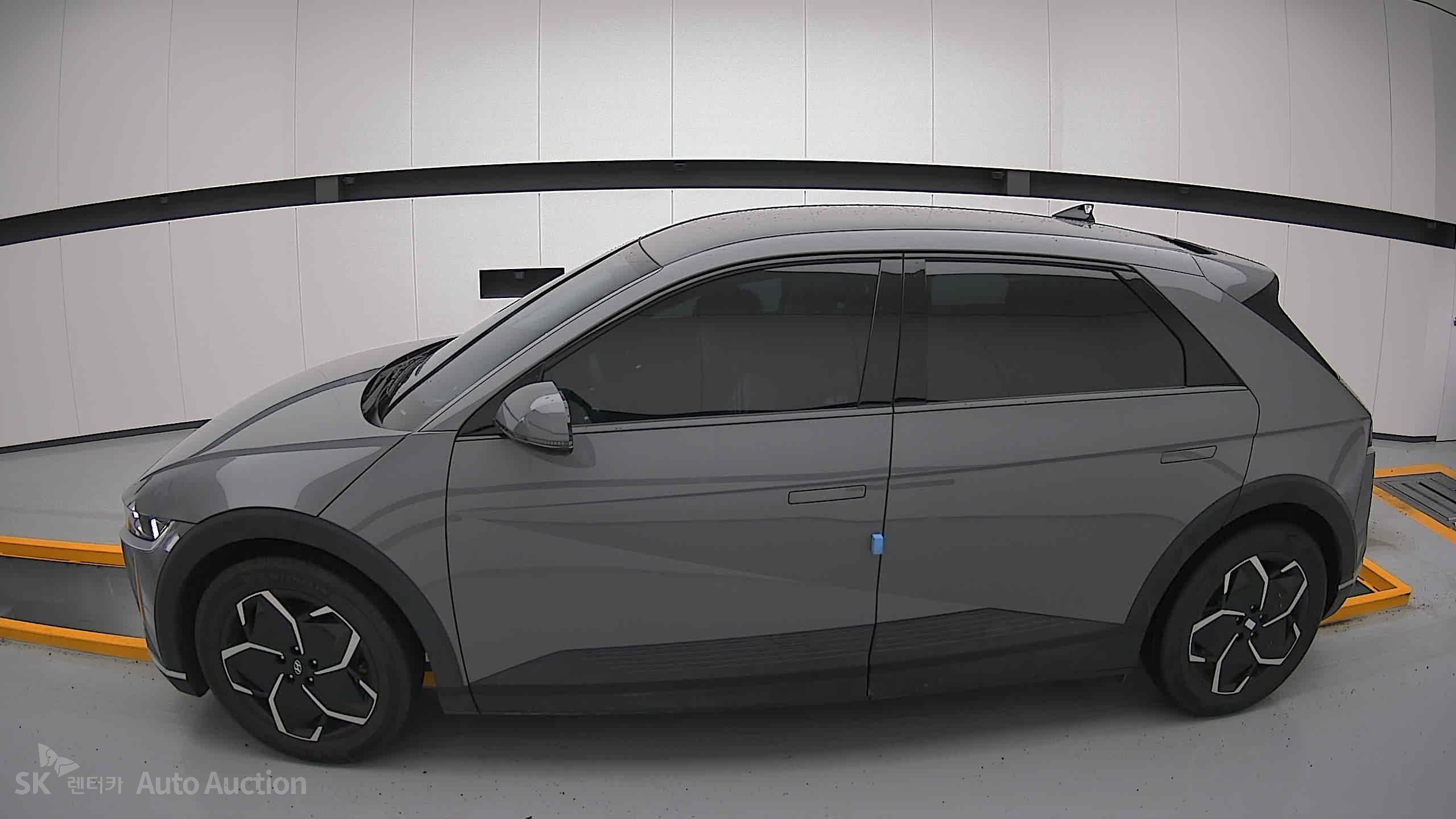 2023 - hyundai ioniq
