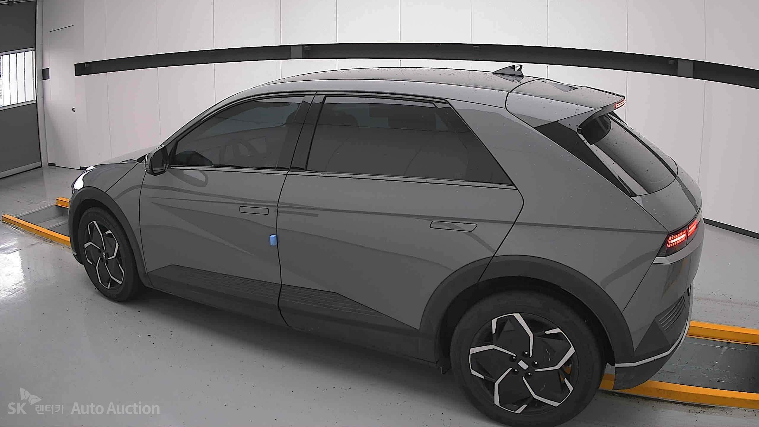 2023 - hyundai ioniq