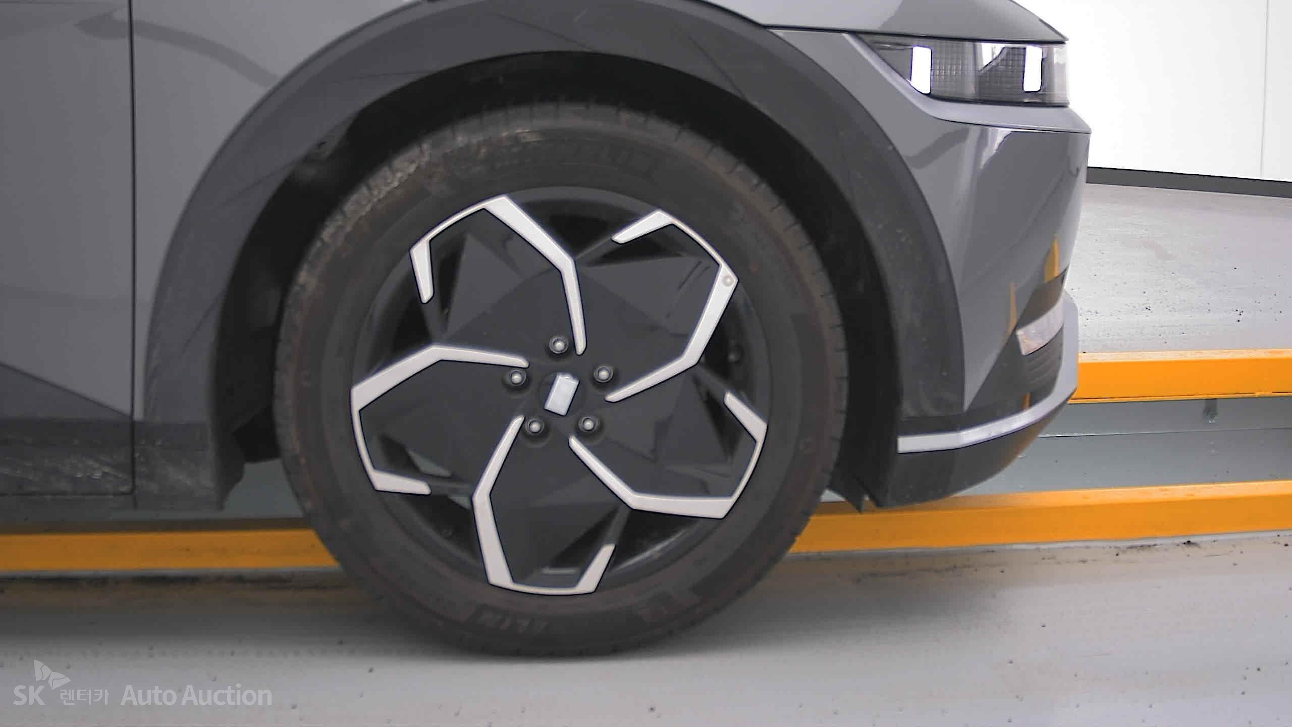 2023 - hyundai ioniq
