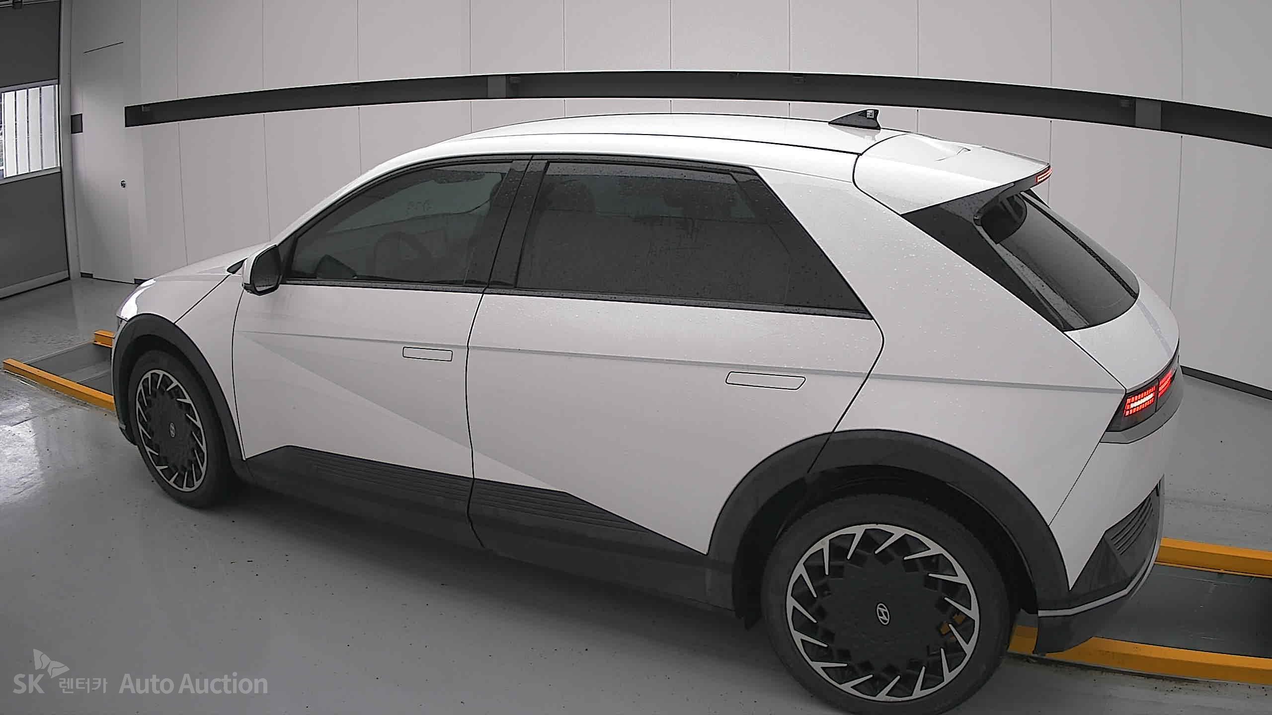 2023 - hyundai ioniq