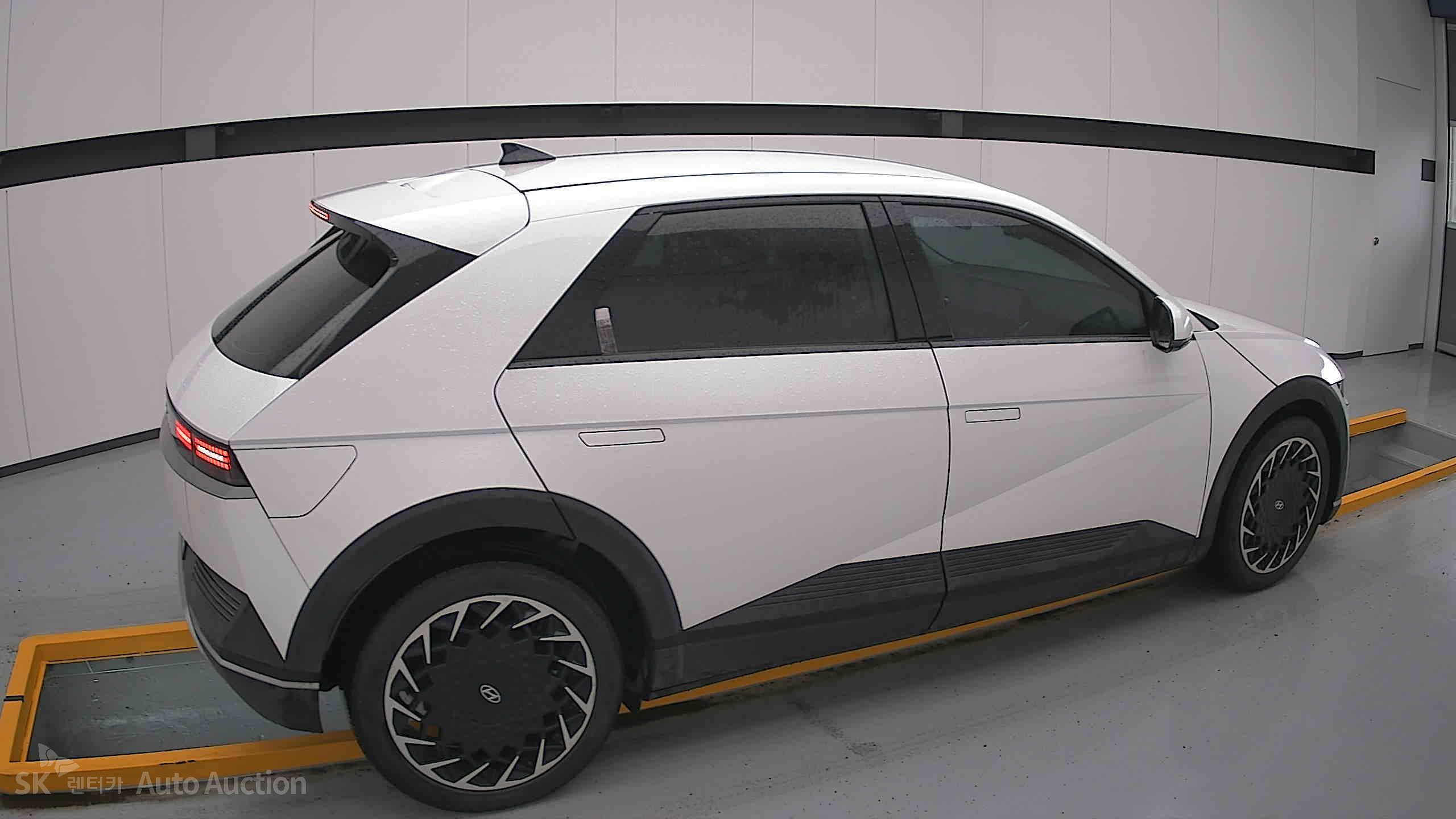 2023 - hyundai ioniq
