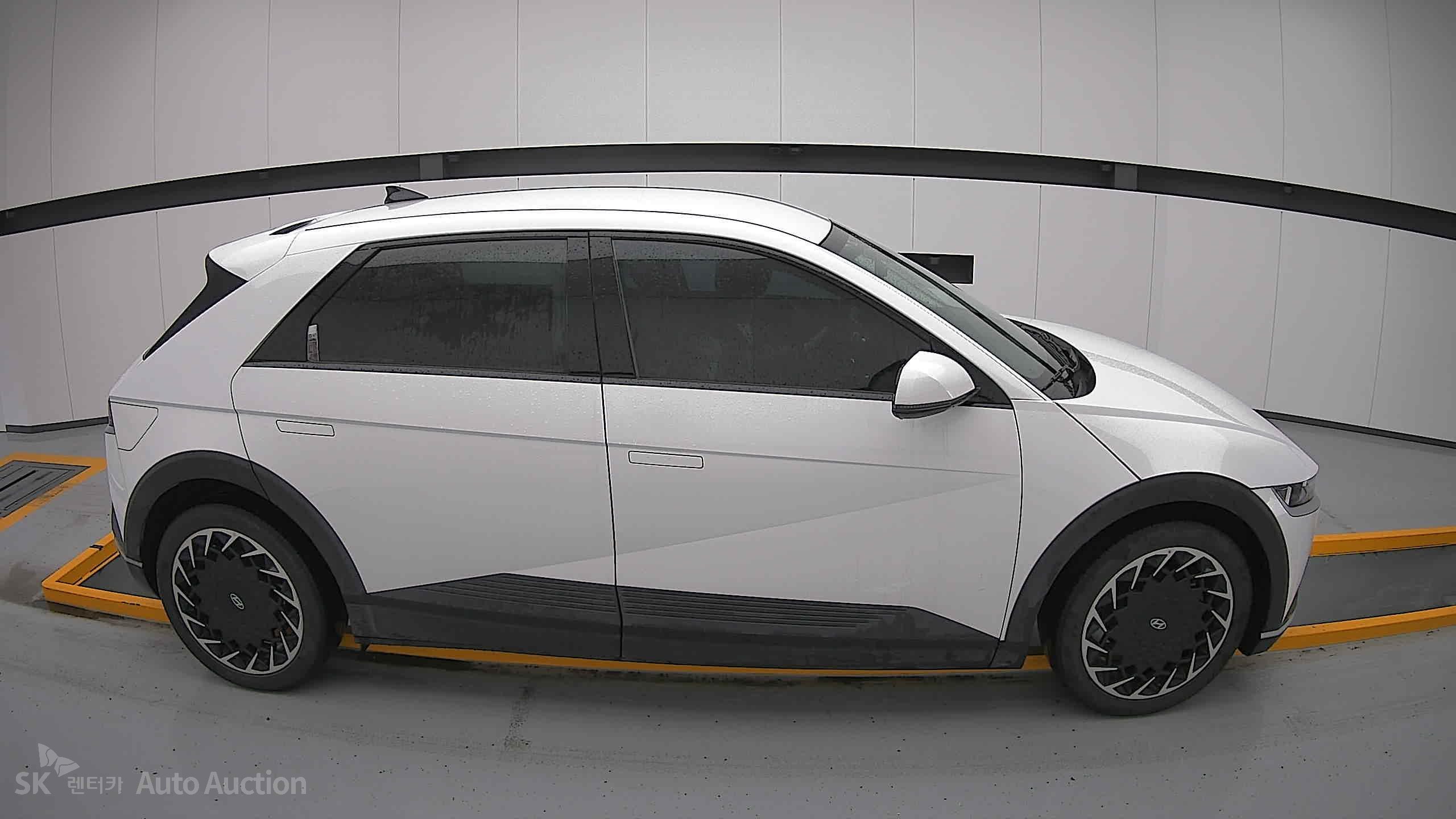 2023 - hyundai ioniq