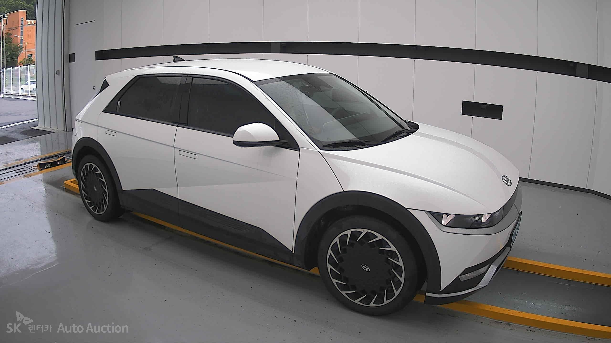 2023 - hyundai ioniq
