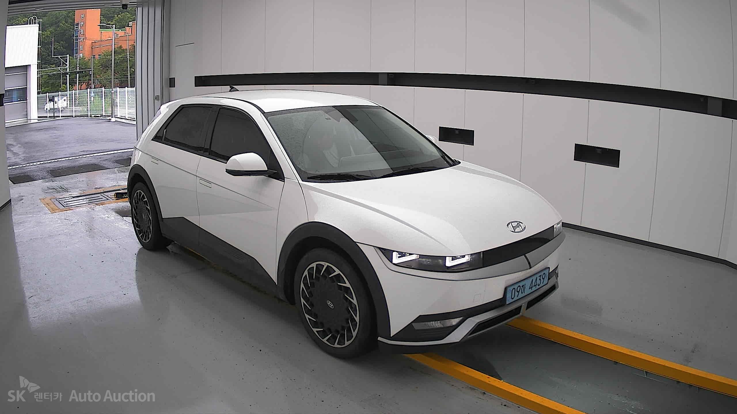 2023 - hyundai ioniq