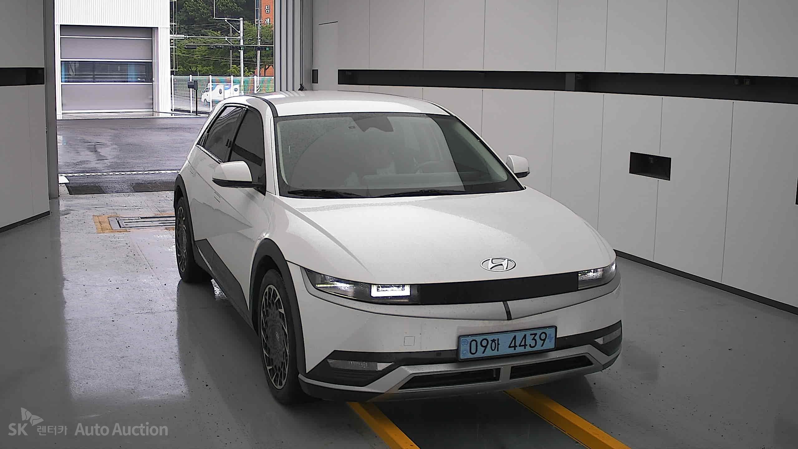 2023 - hyundai ioniq