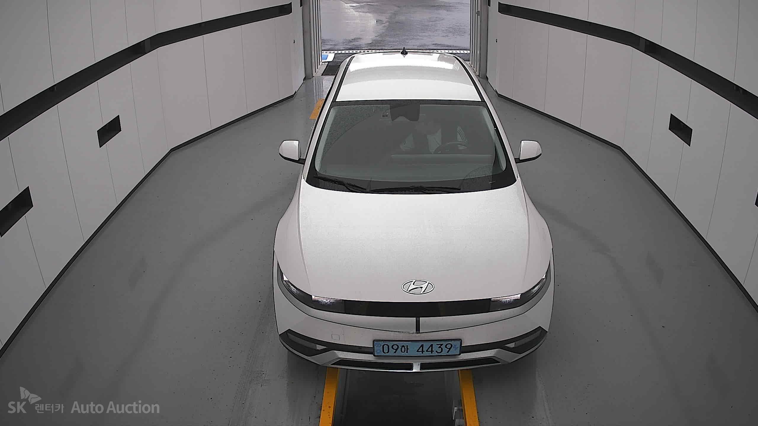 2023 - hyundai ioniq
