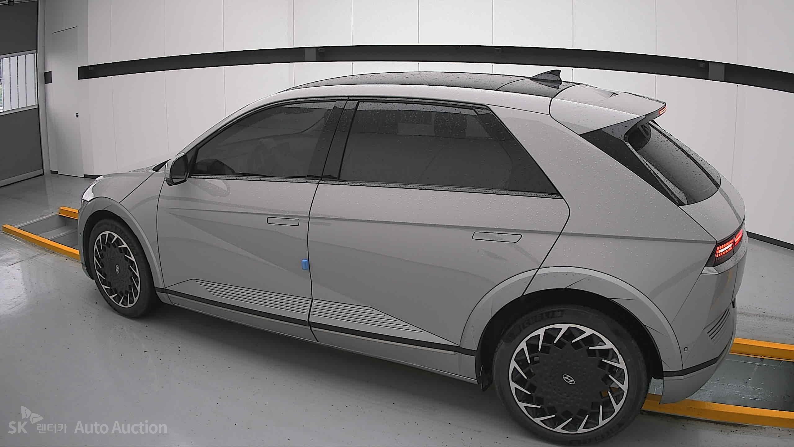 2023 - hyundai ioniq