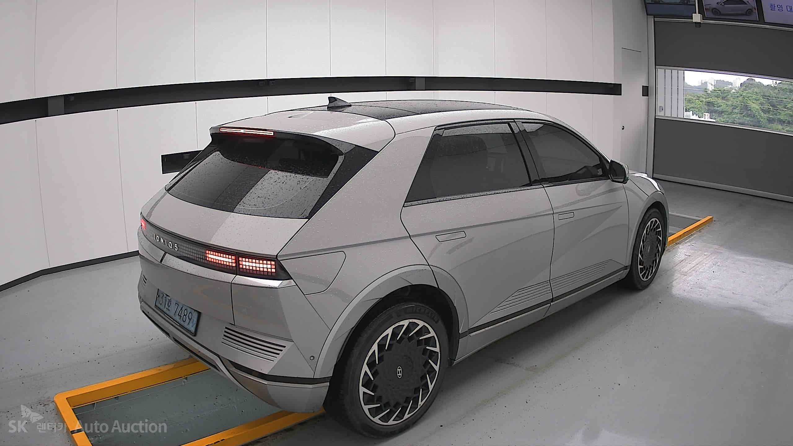 2023 - hyundai ioniq