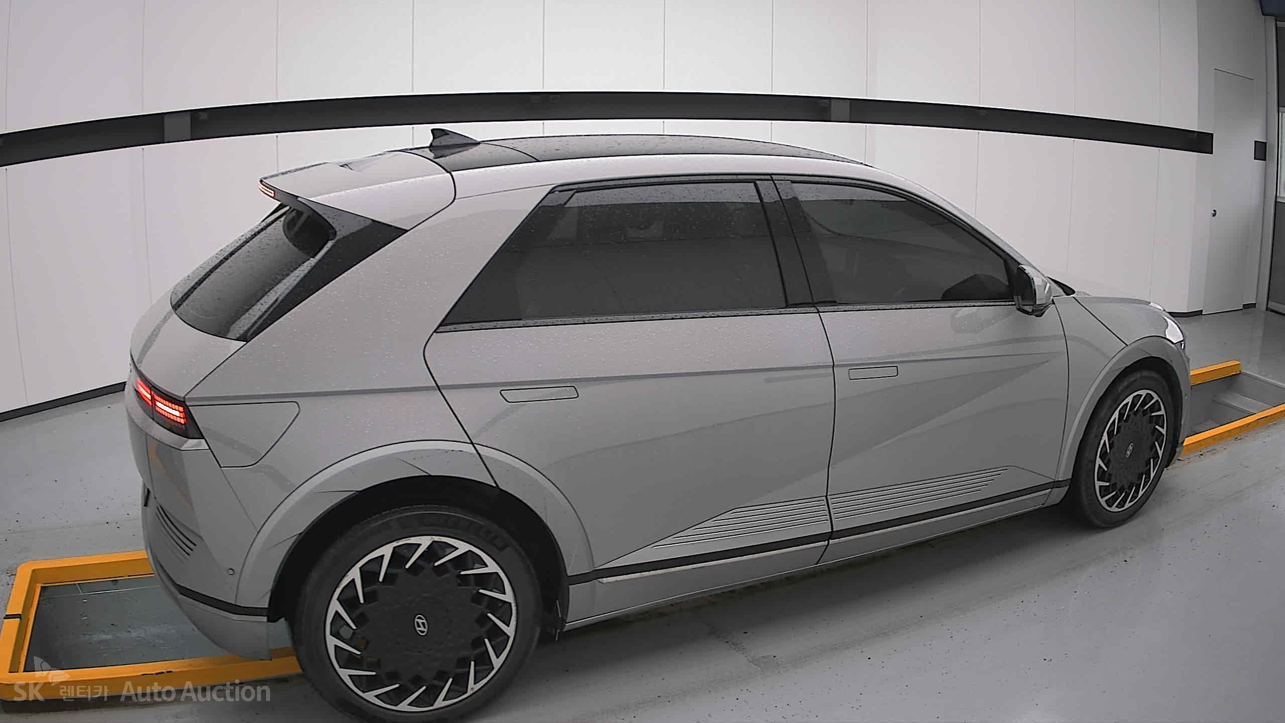 2023 - hyundai ioniq