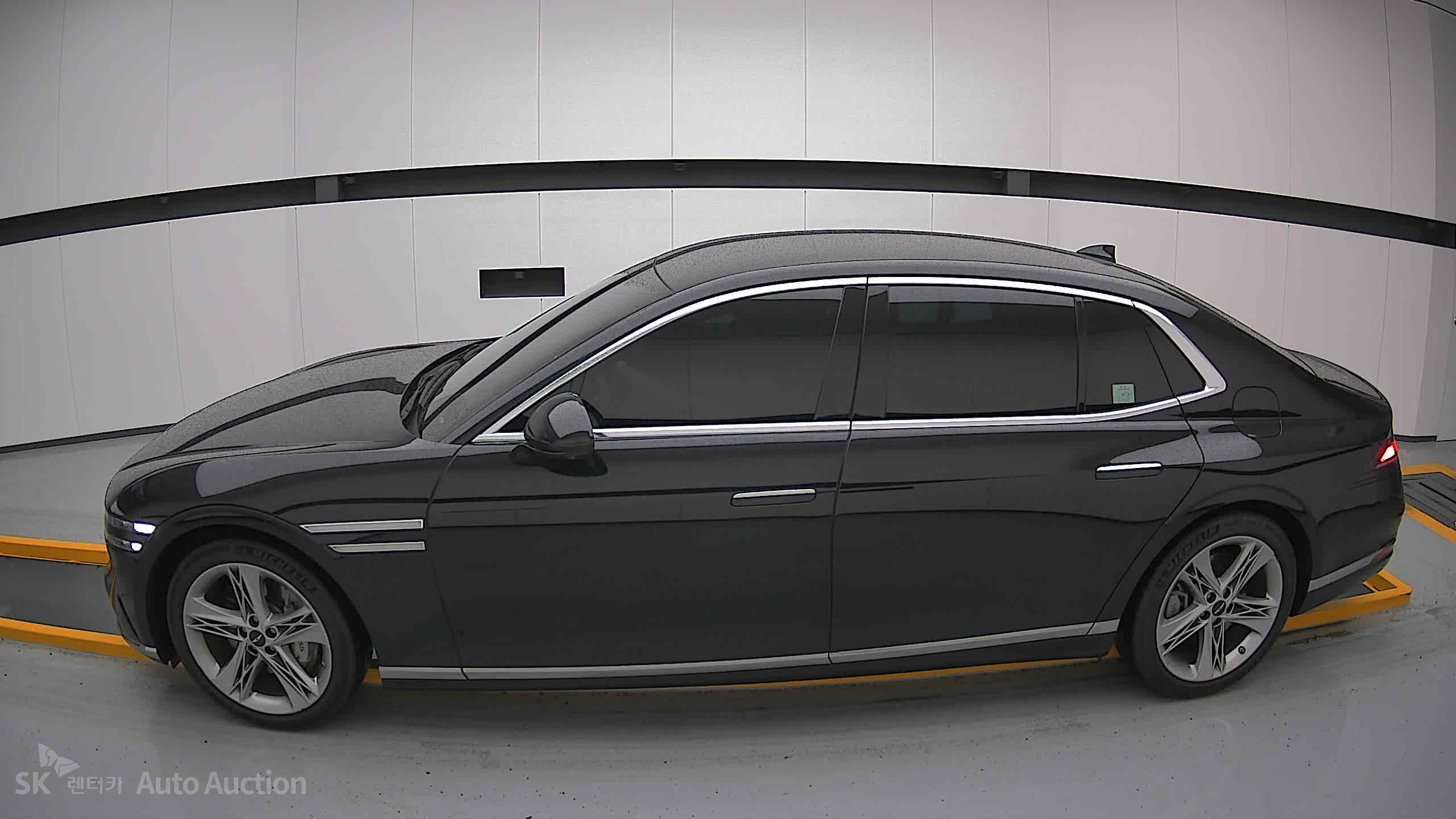 2022 - genesis g90