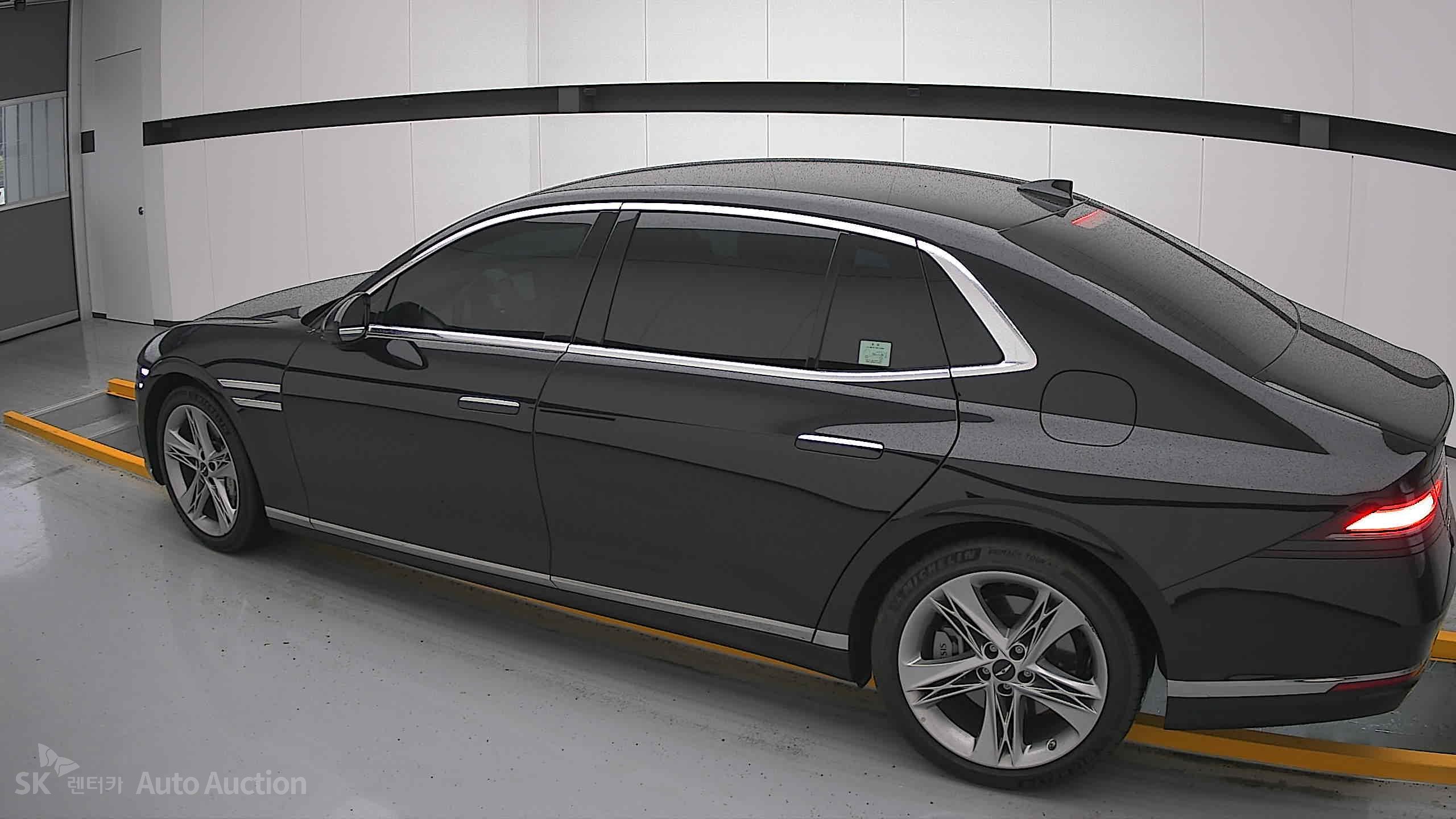 2022 - genesis g90