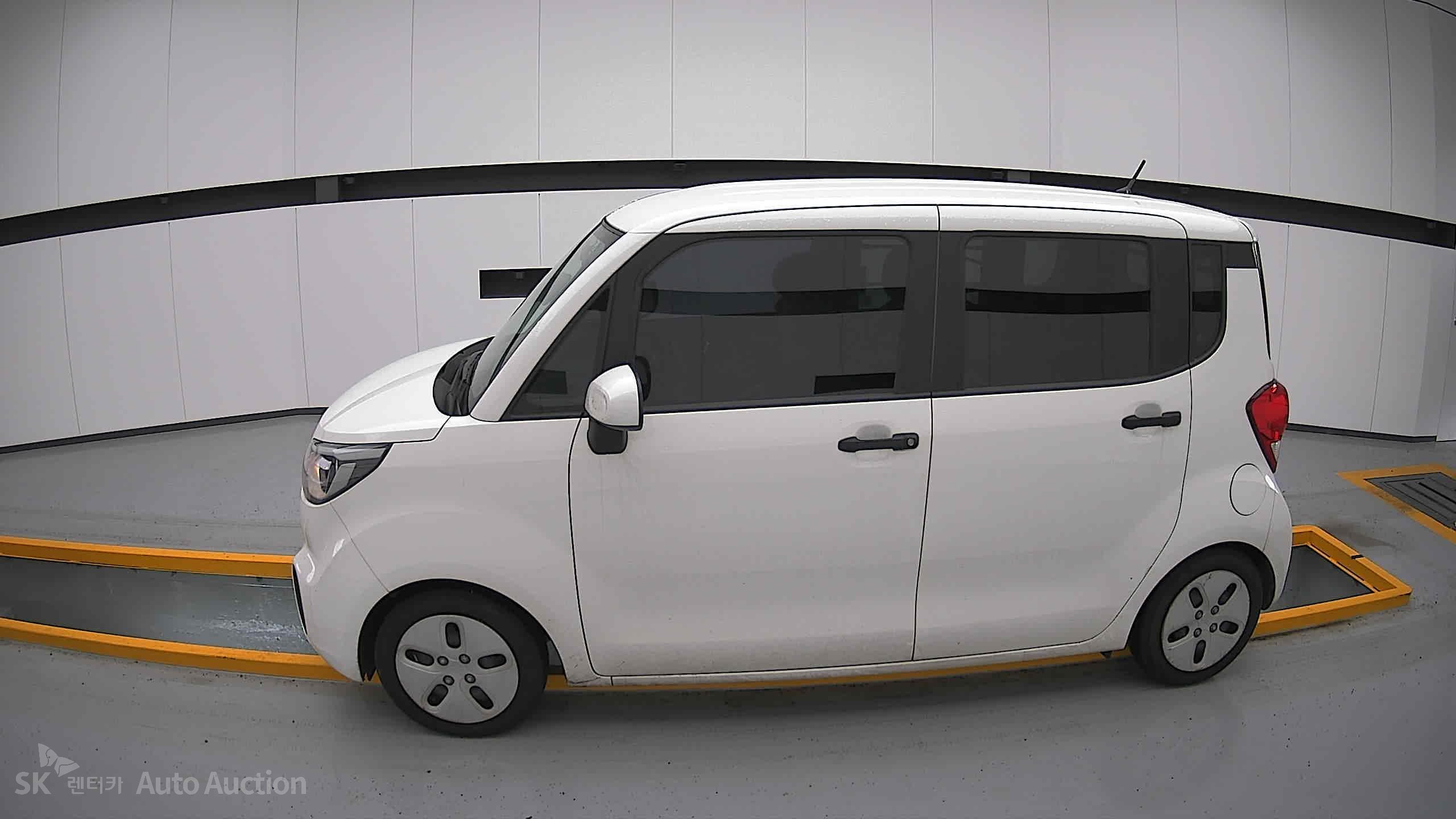 2022 - kia ray