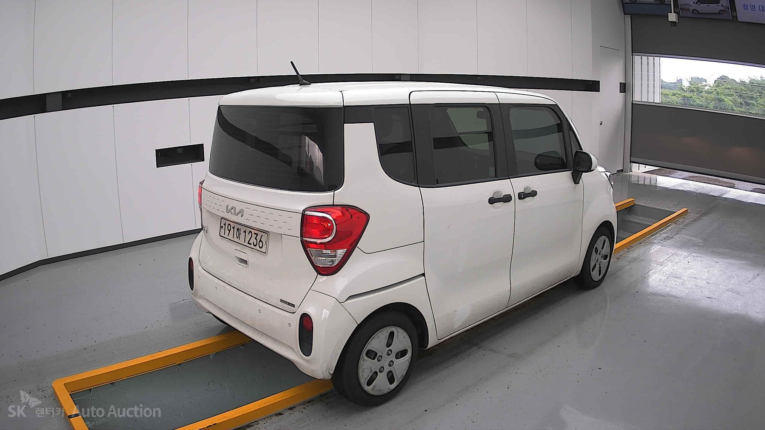 2022 - kia ray