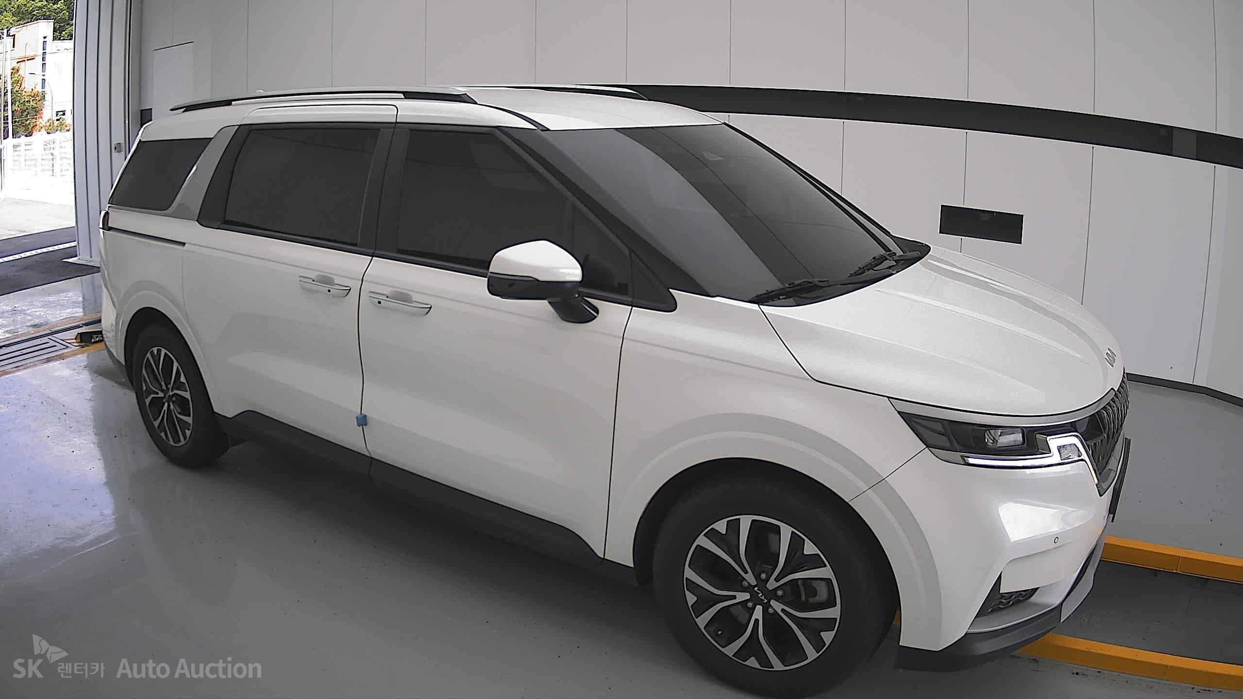 2023 - kia carnival