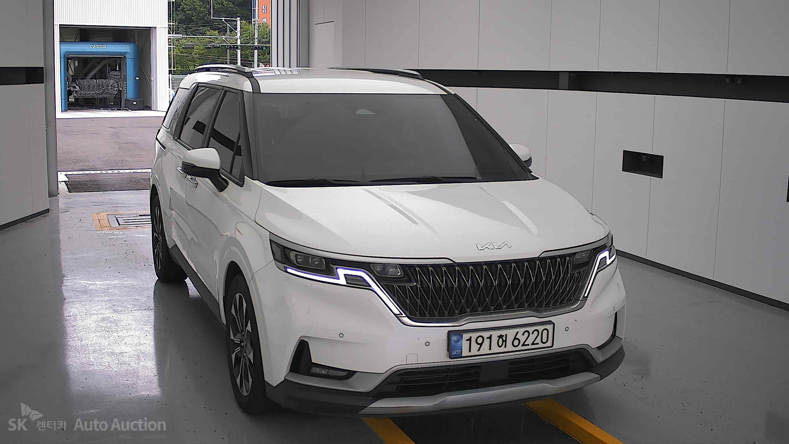 2023 - kia carnival