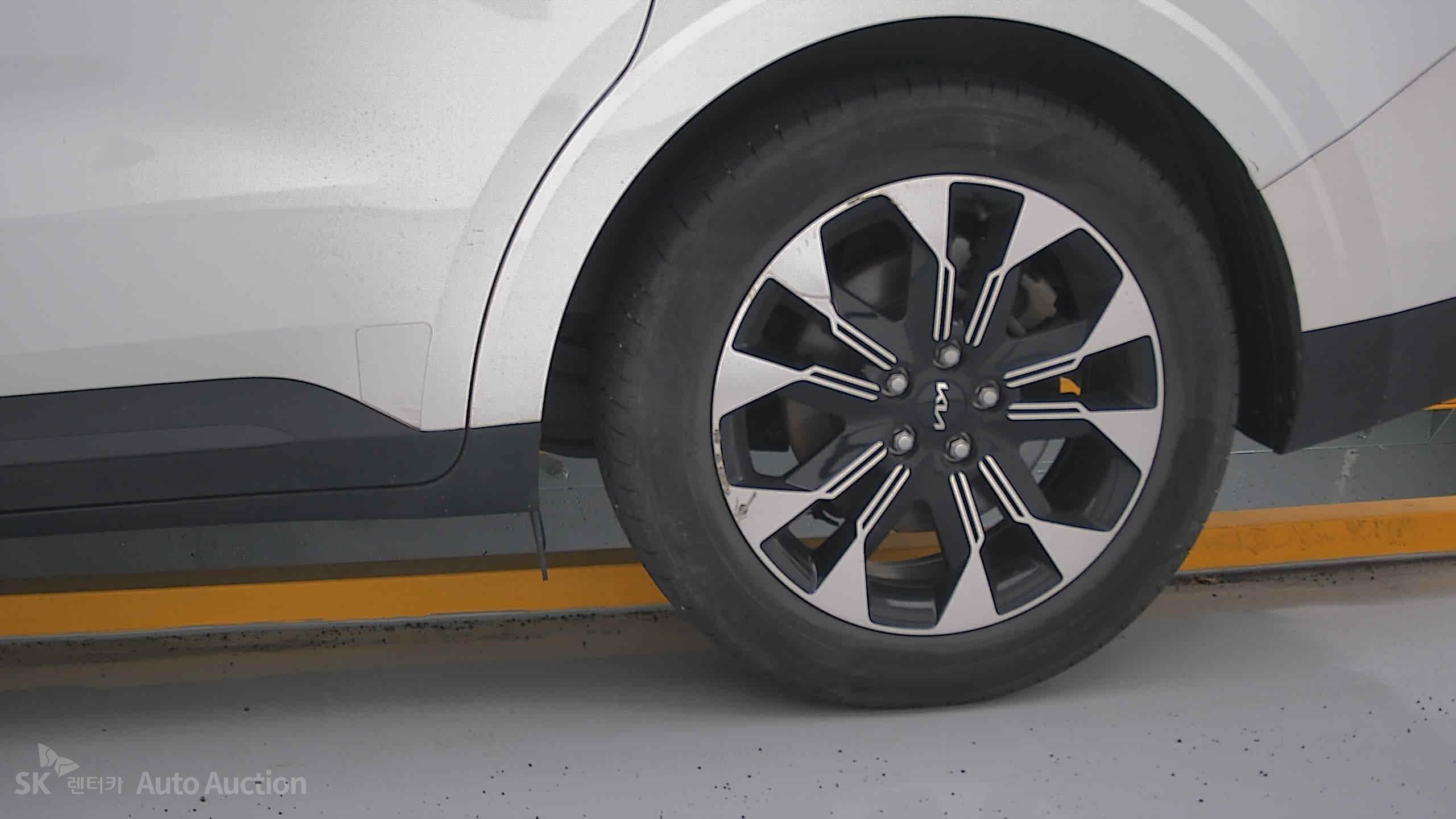 2023 - kia carnival