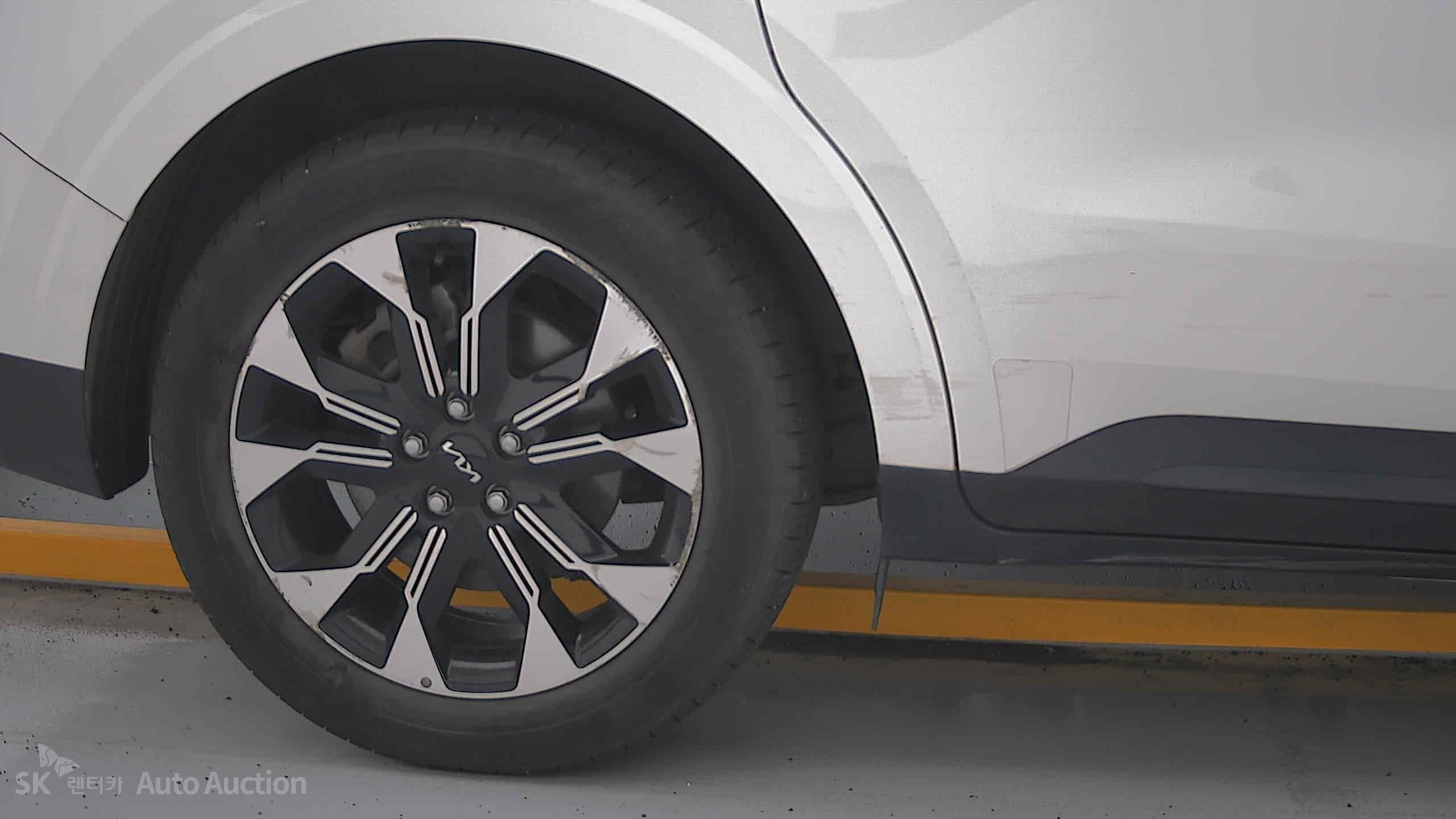 2023 - kia carnival