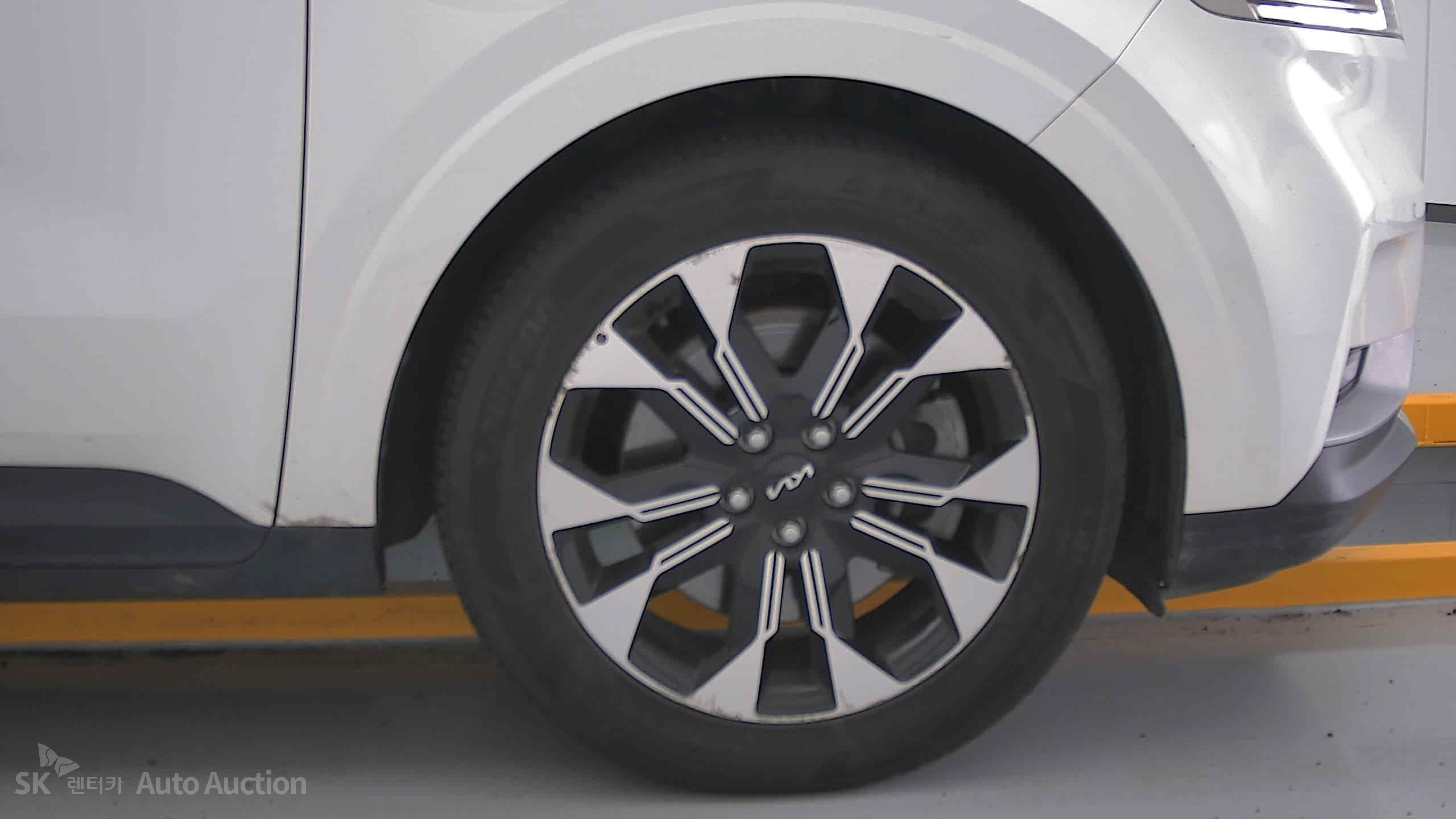 2023 - kia carnival