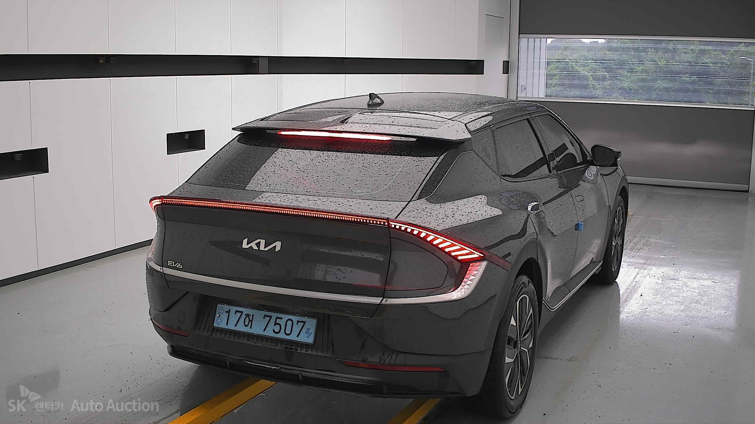 2022 - kia ev6