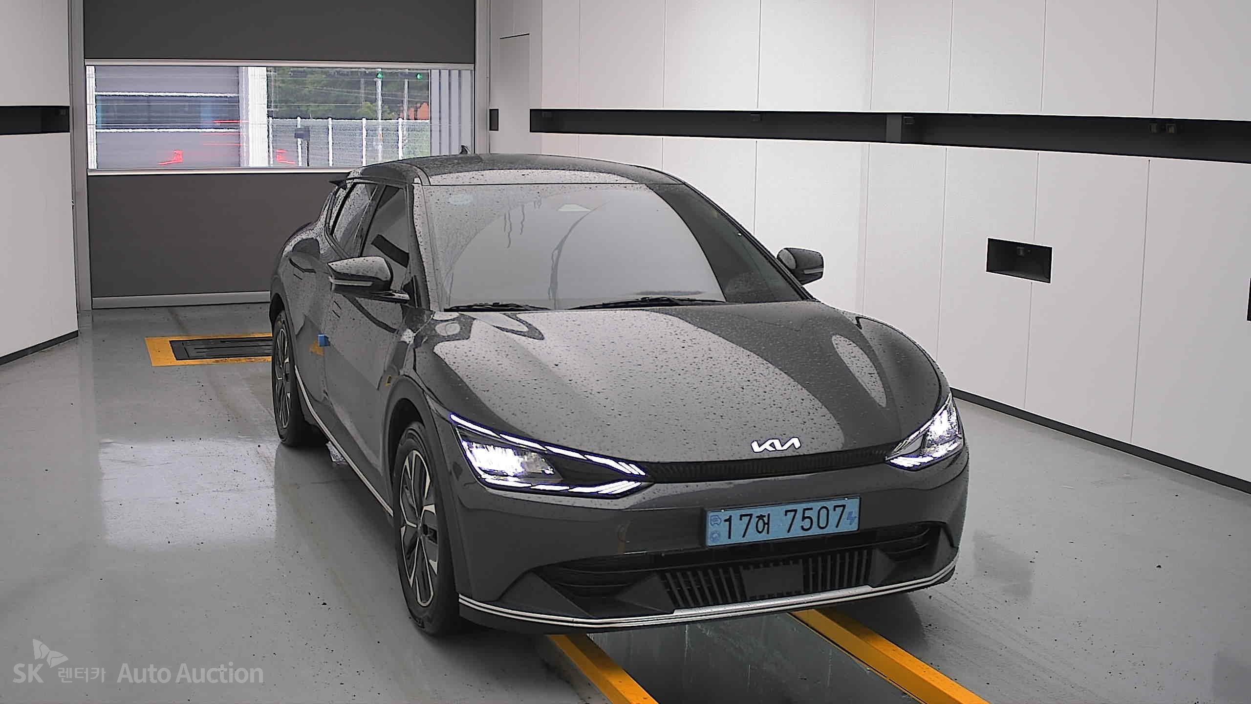 2022 - kia ev6