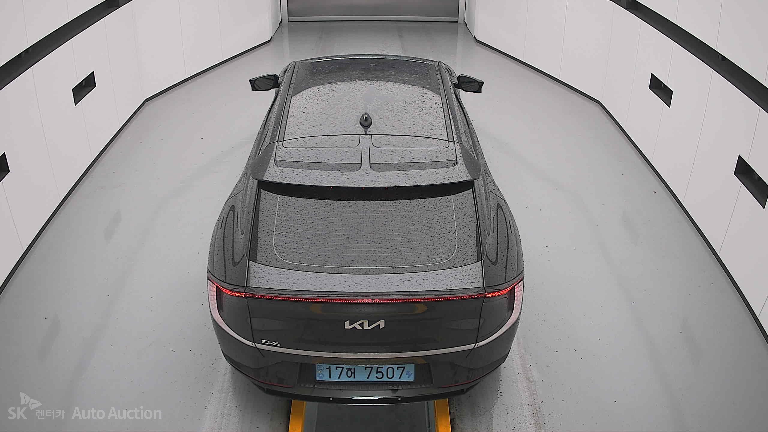 2022 - kia ev6