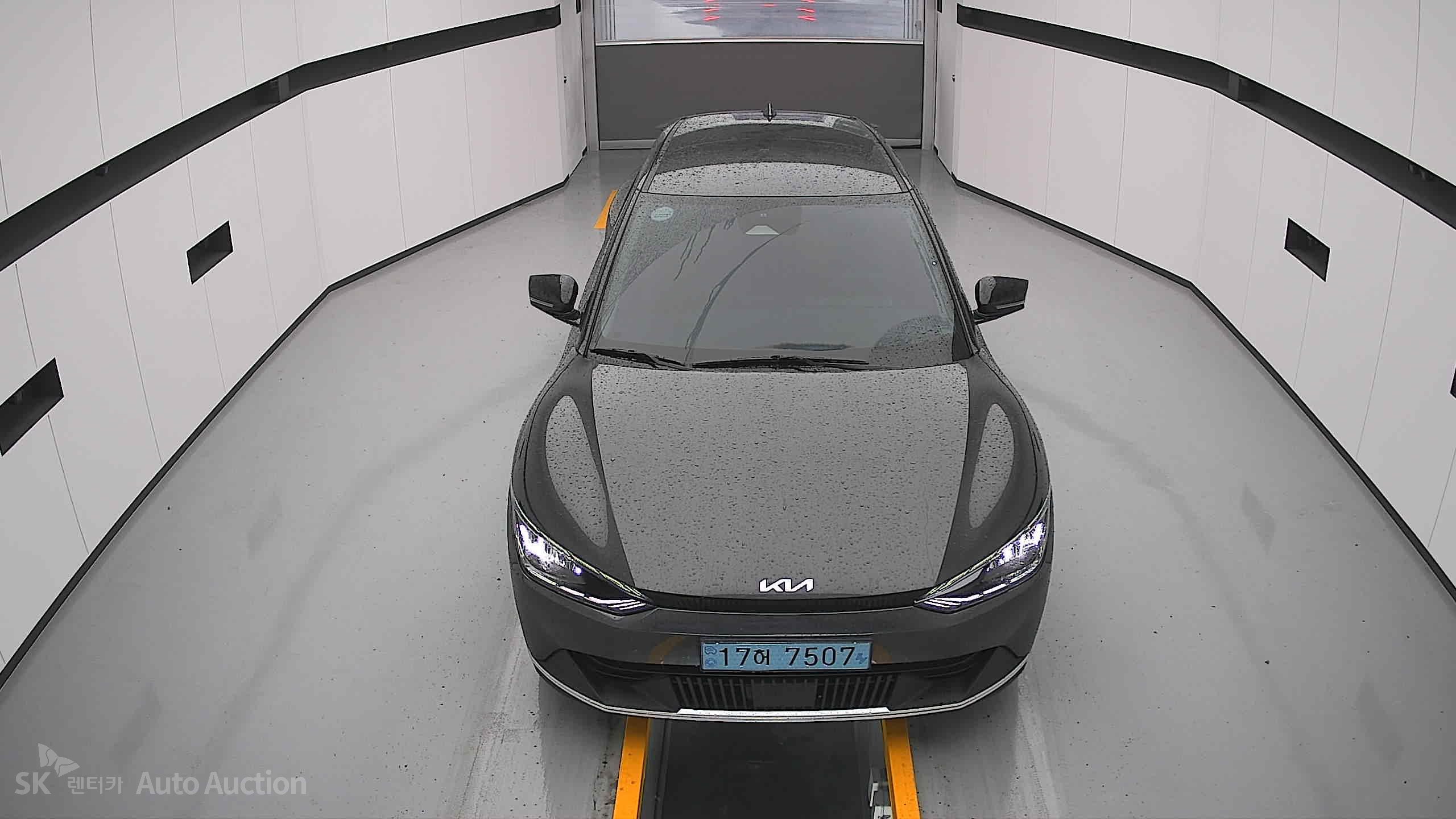 2022 - kia ev6