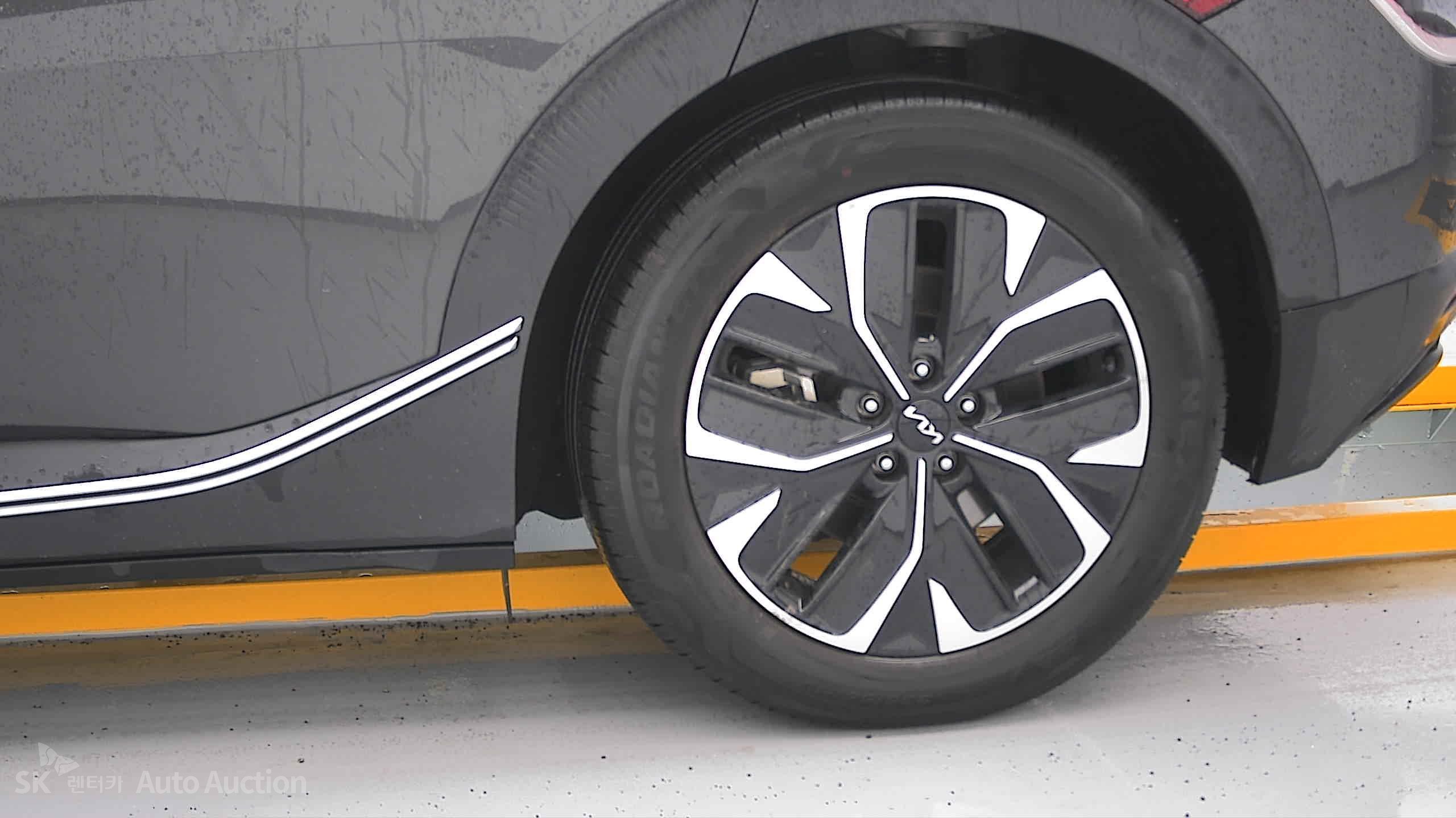2022 - kia ev6