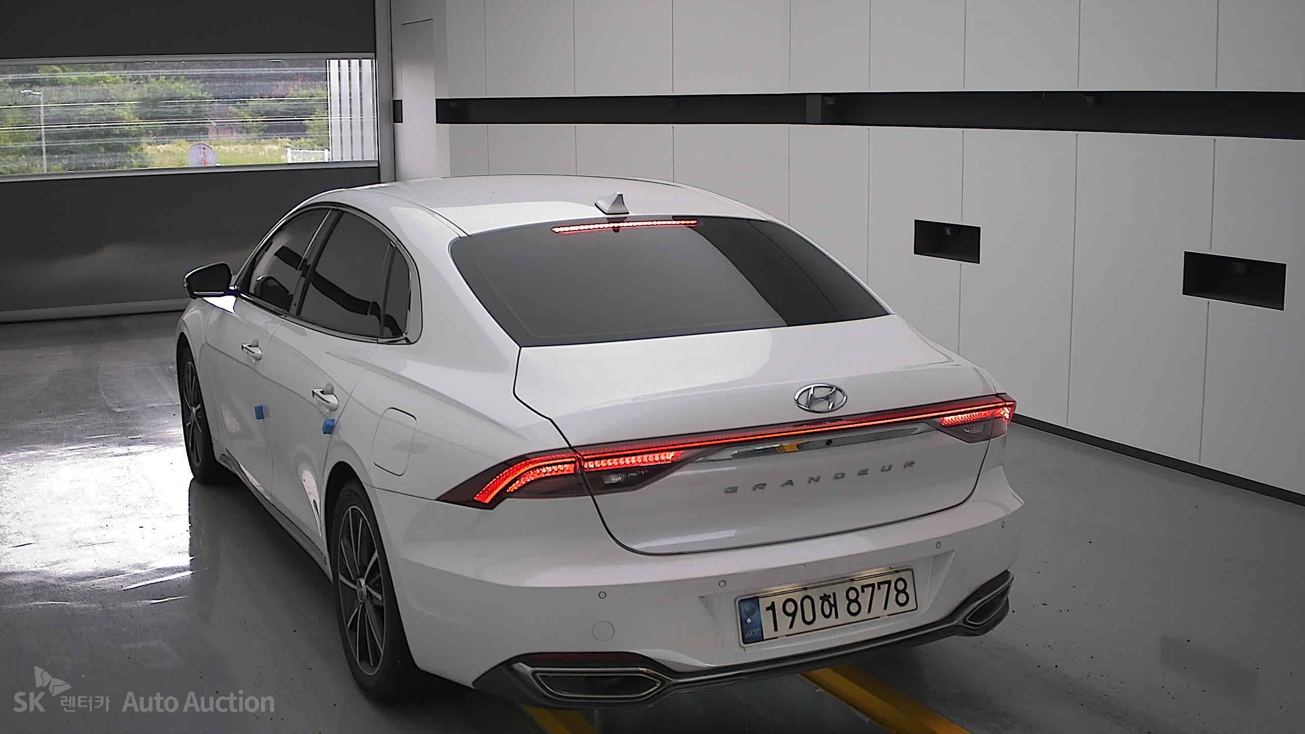 2022 - hyundai grandeur