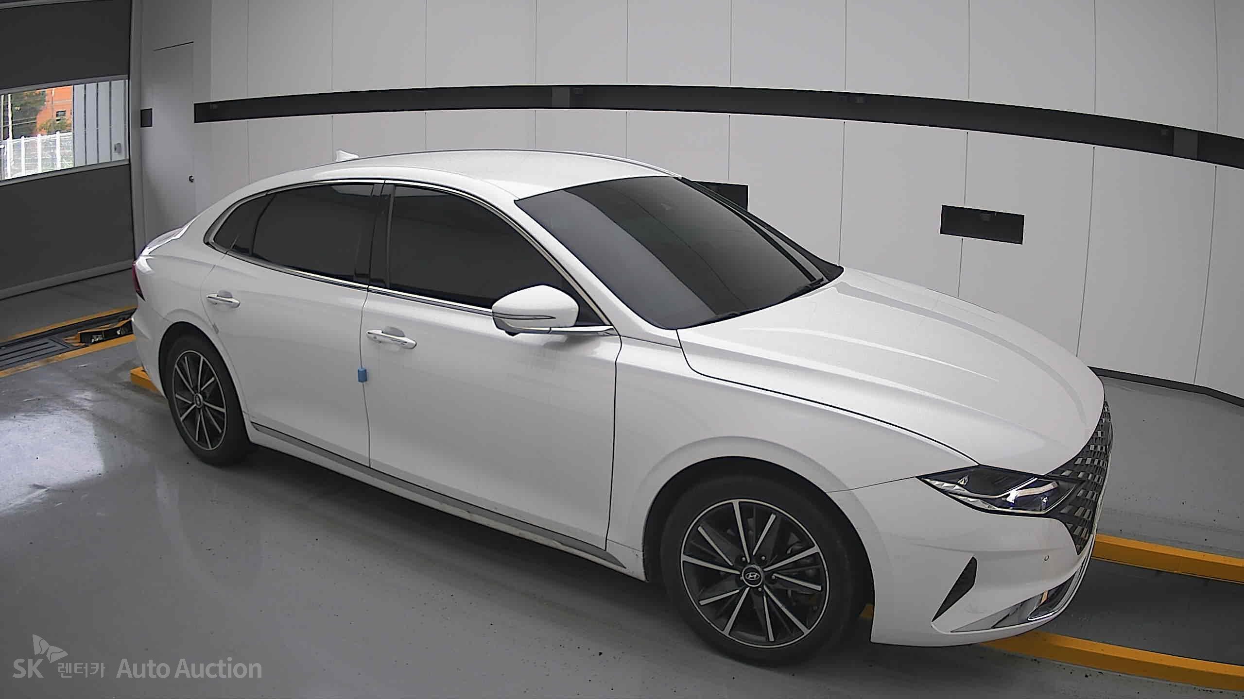 2022 - hyundai grandeur